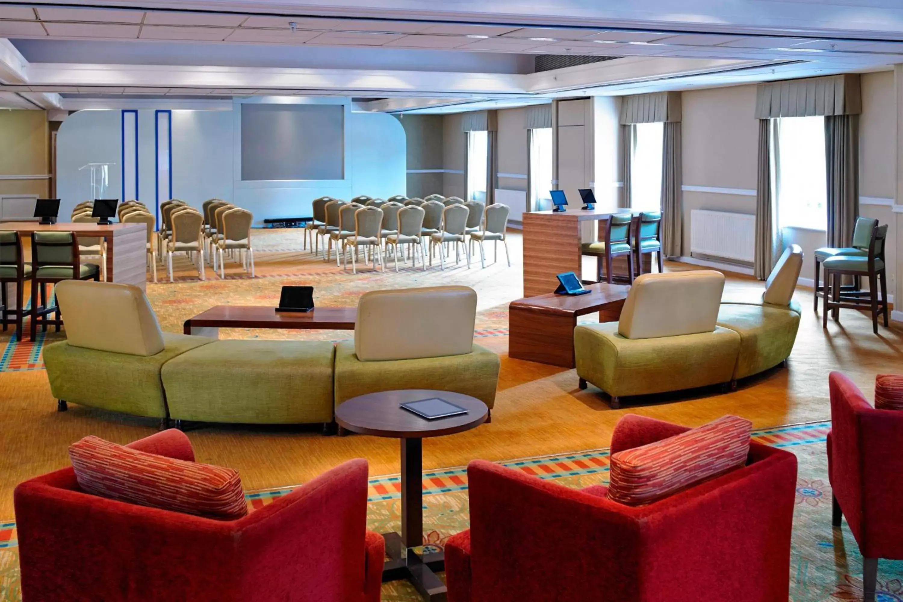 Meeting/conference room in Delta Hotels by Marriott Tudor Park Country Club