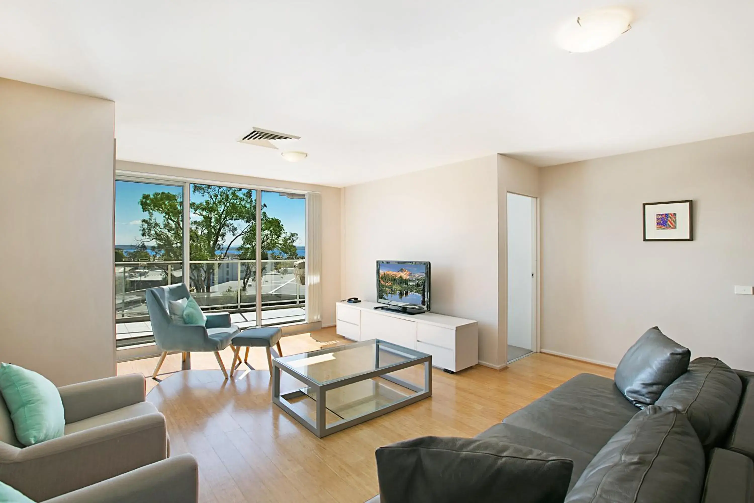 Living room, Seating Area in Mantra Nelson Bay