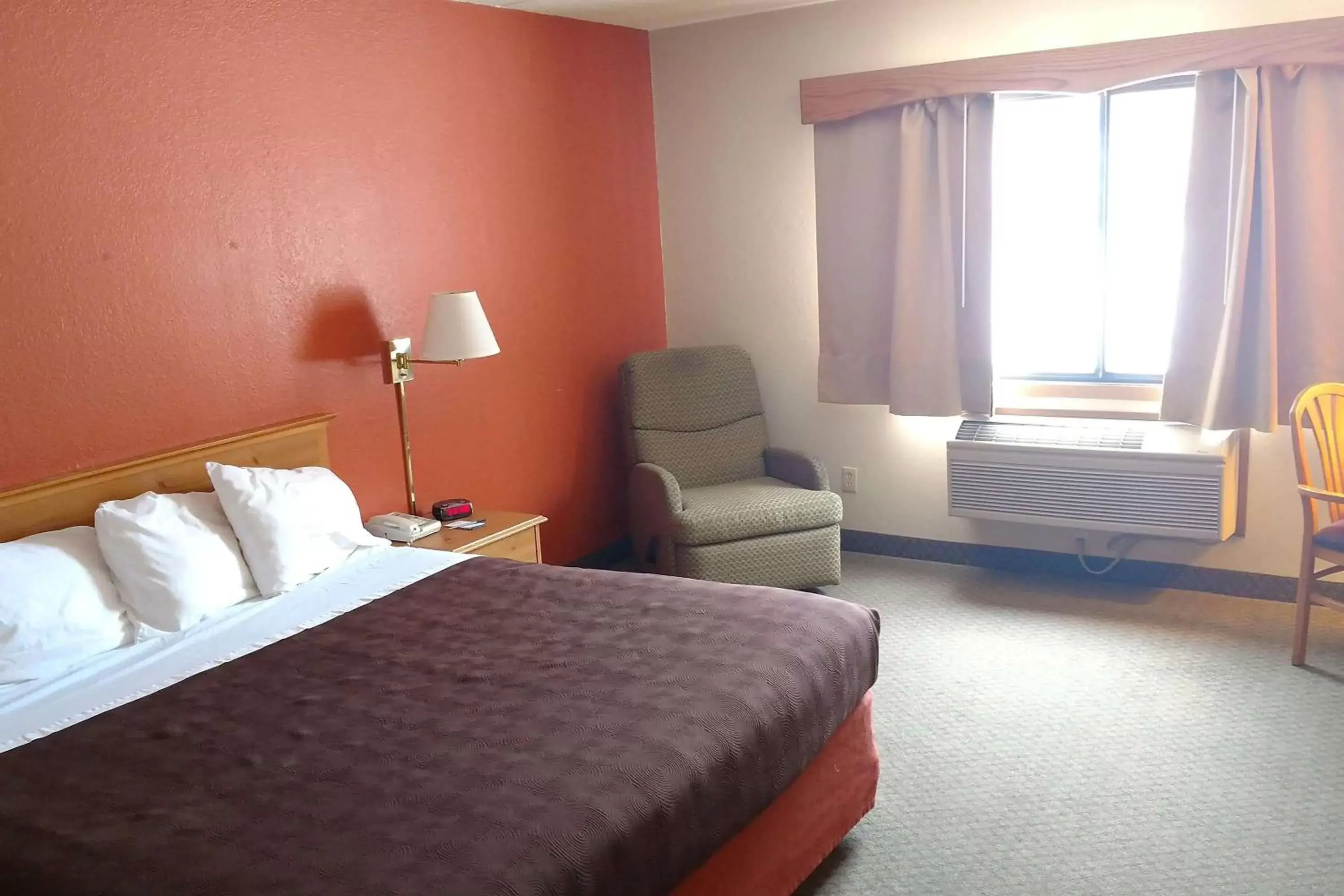 Photo of the whole room, Bed in AmericInn by Wyndham Iron River