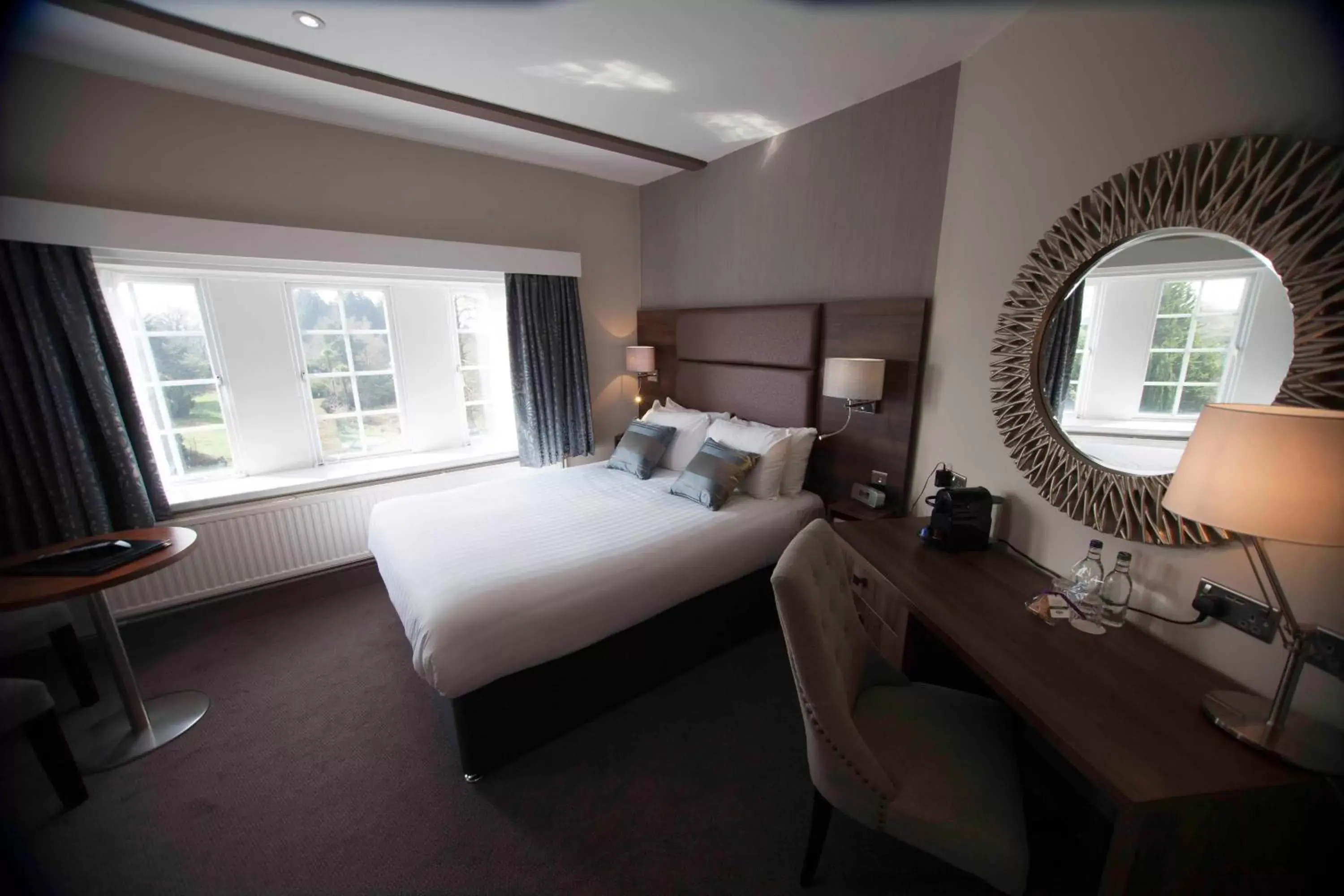 Photo of the whole room, Bed in Best Western Chilworth Manor Hotel