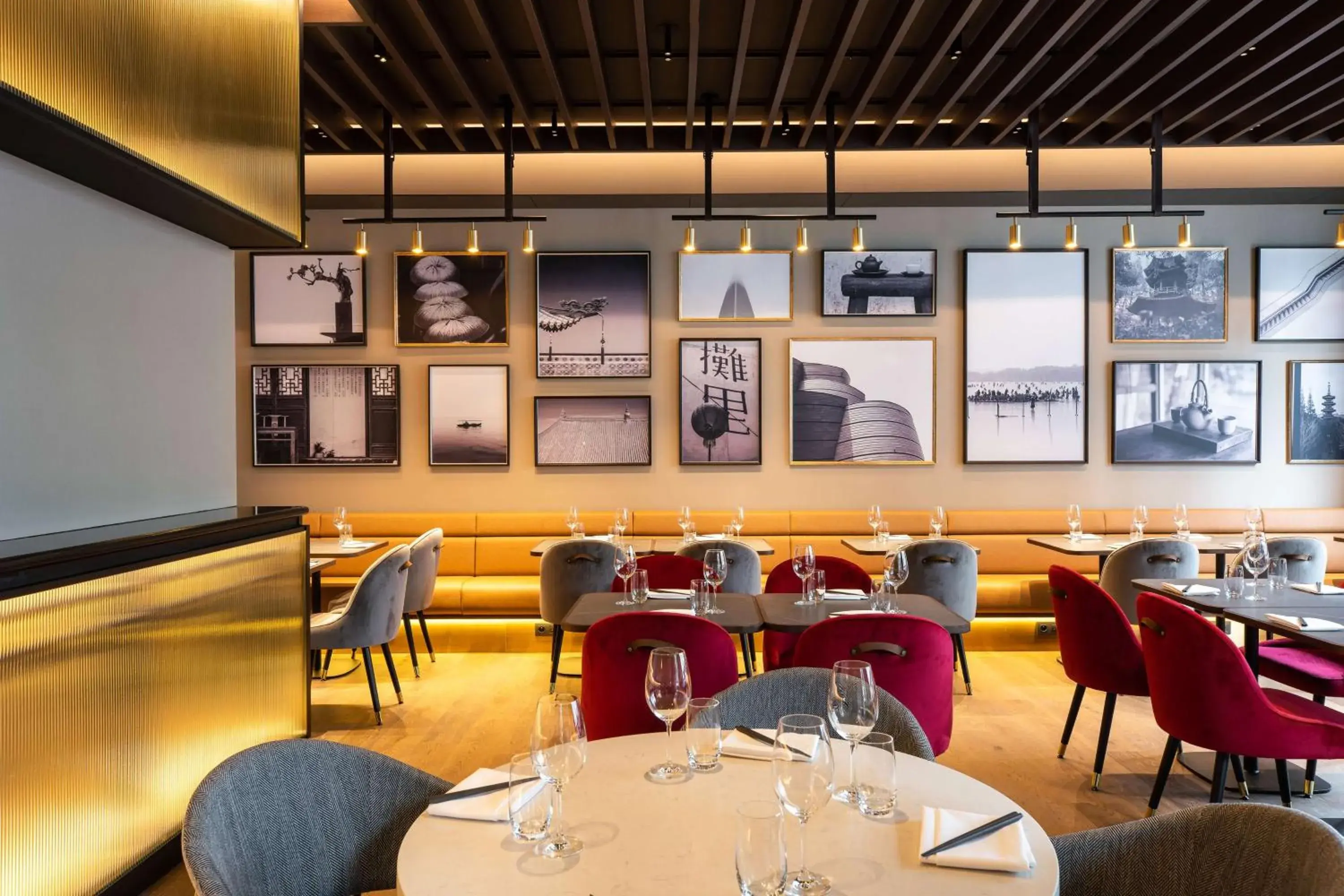 Restaurant/Places to Eat in Radisson Blu Royal Hotel