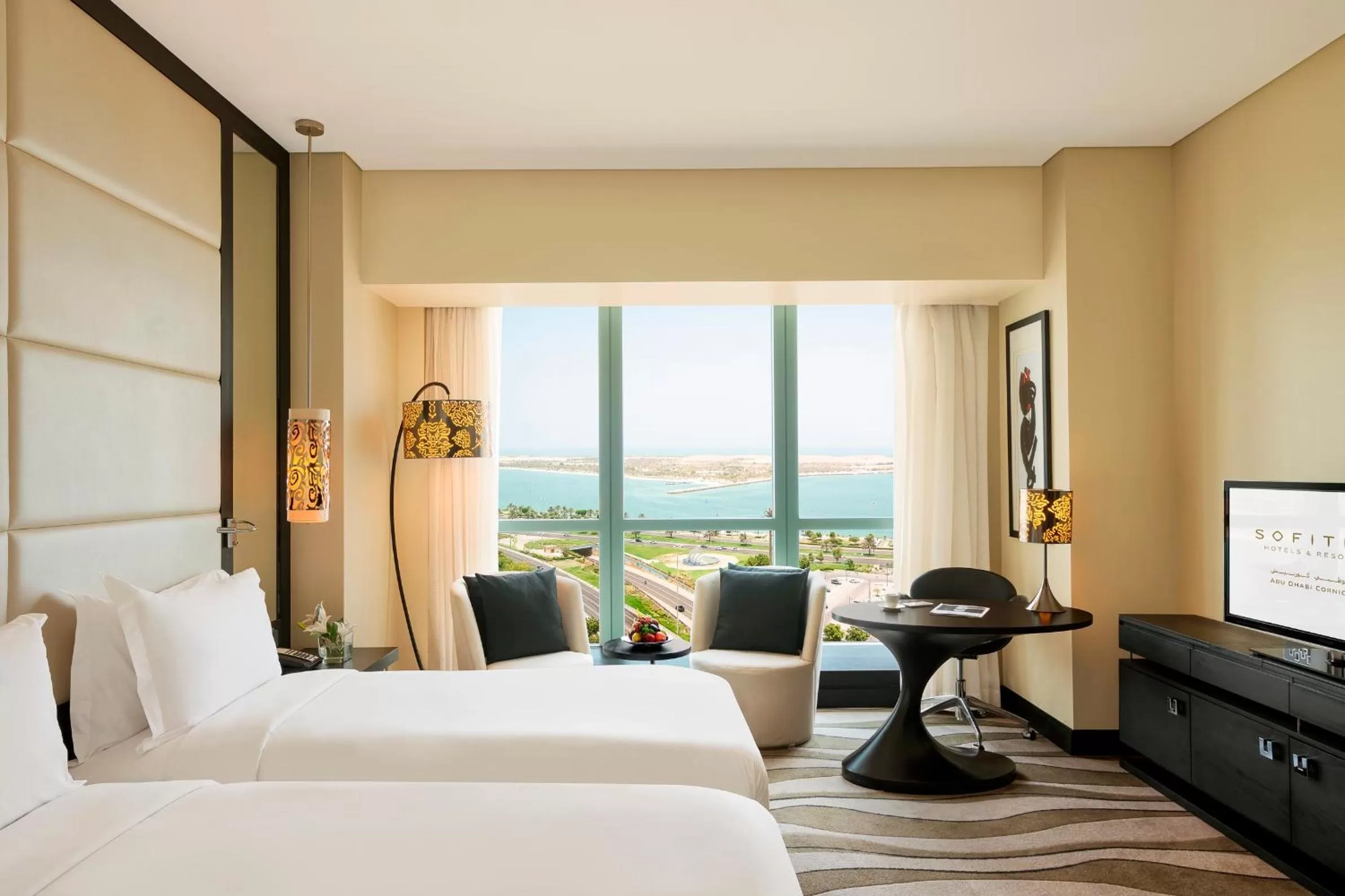 Bed in Sofitel Abu Dhabi Corniche