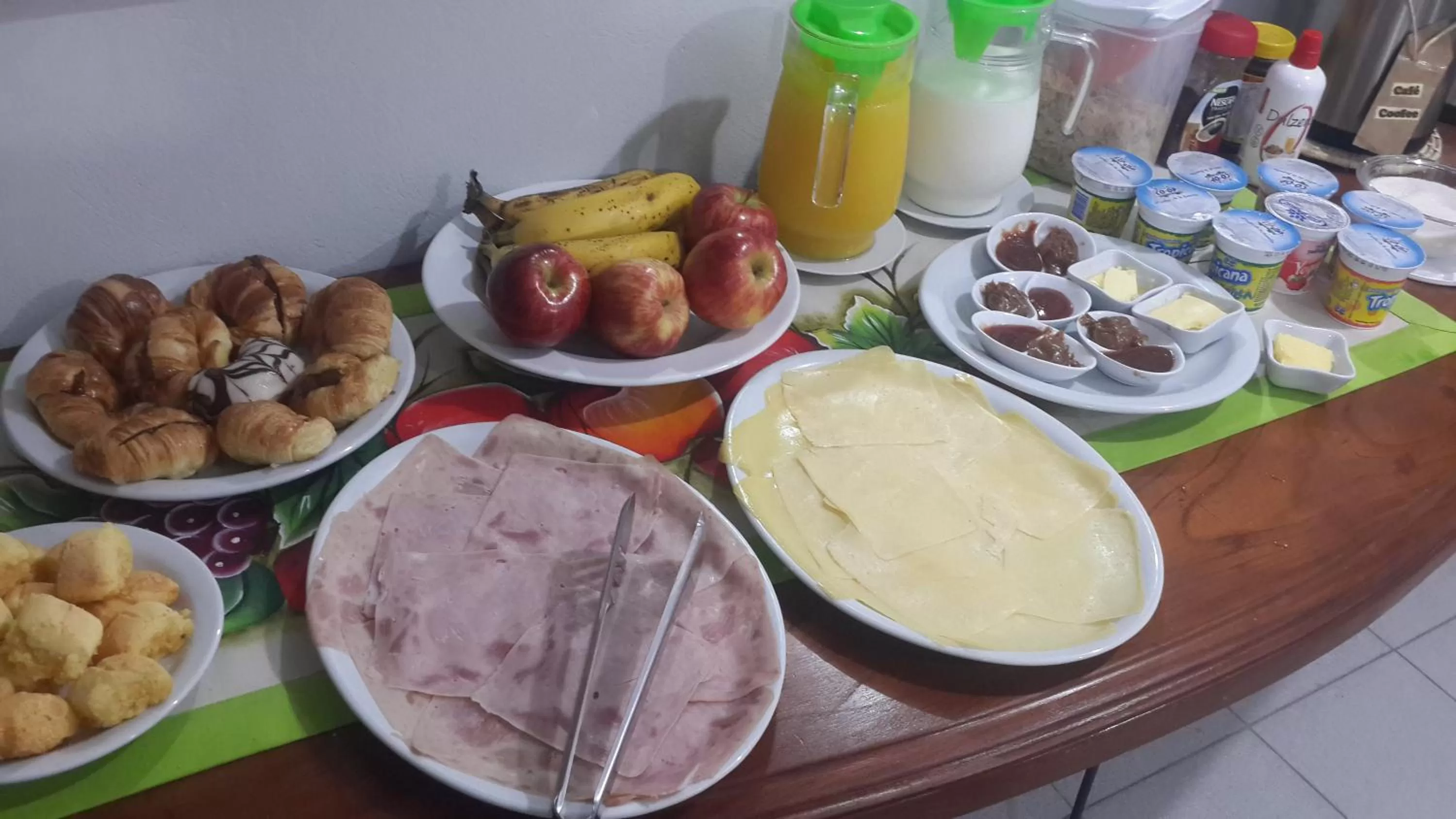 Food and drinks in Madame Lynch Hotel Asuncion