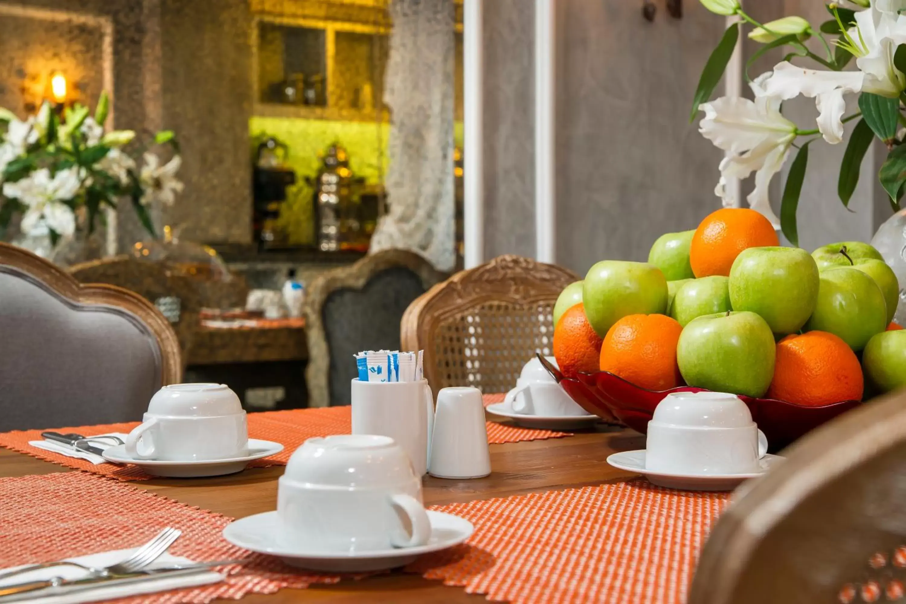 Non alcoholic drinks, Restaurant/Places to Eat in Amofta Hotel Taksim
