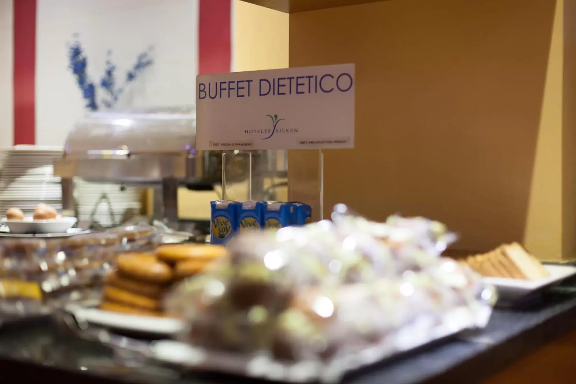 Buffet breakfast in Silken Luis de León Buffet breakfast in Silken Luis de León