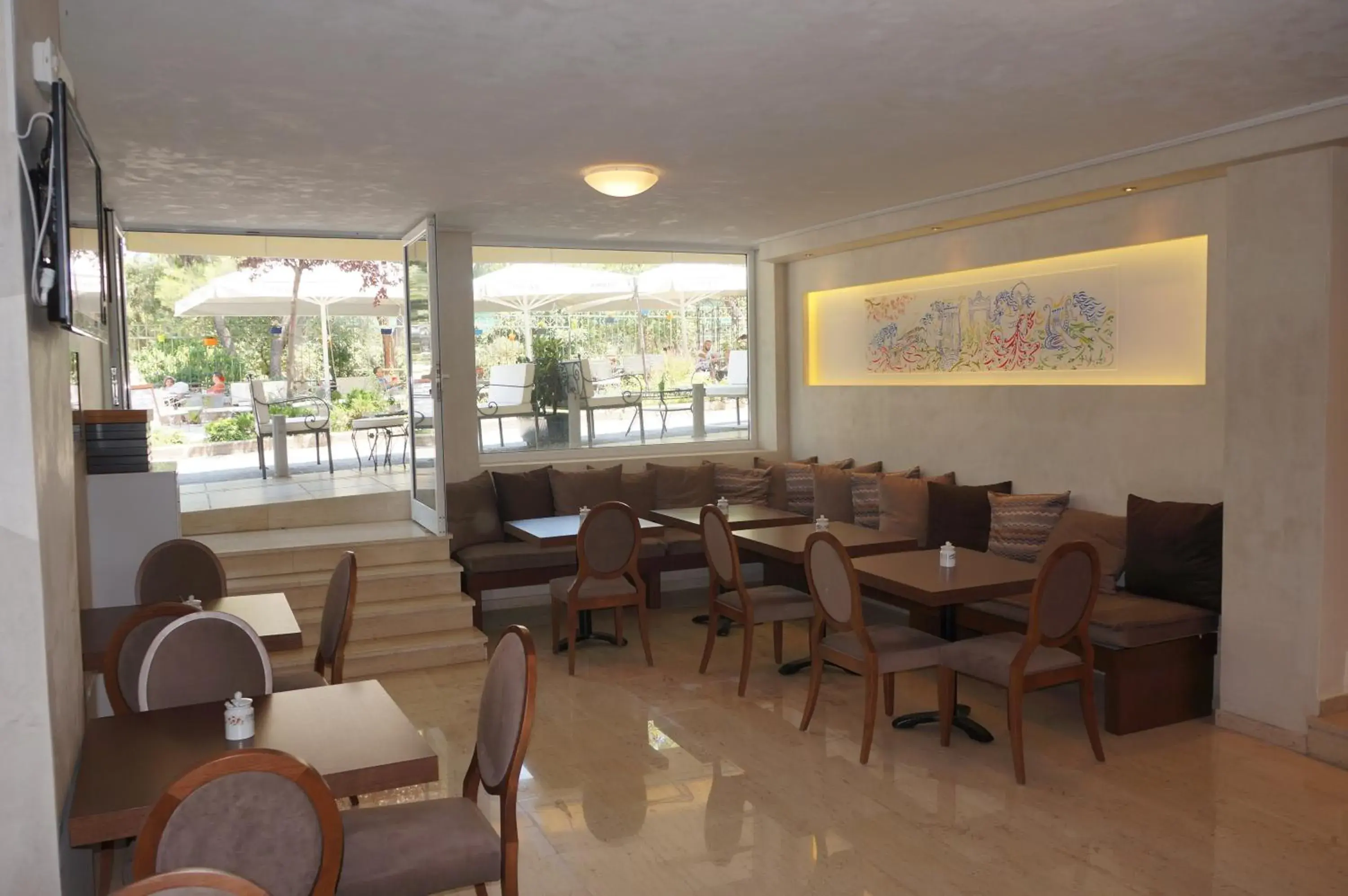 Lounge or bar in Phidias Hotel