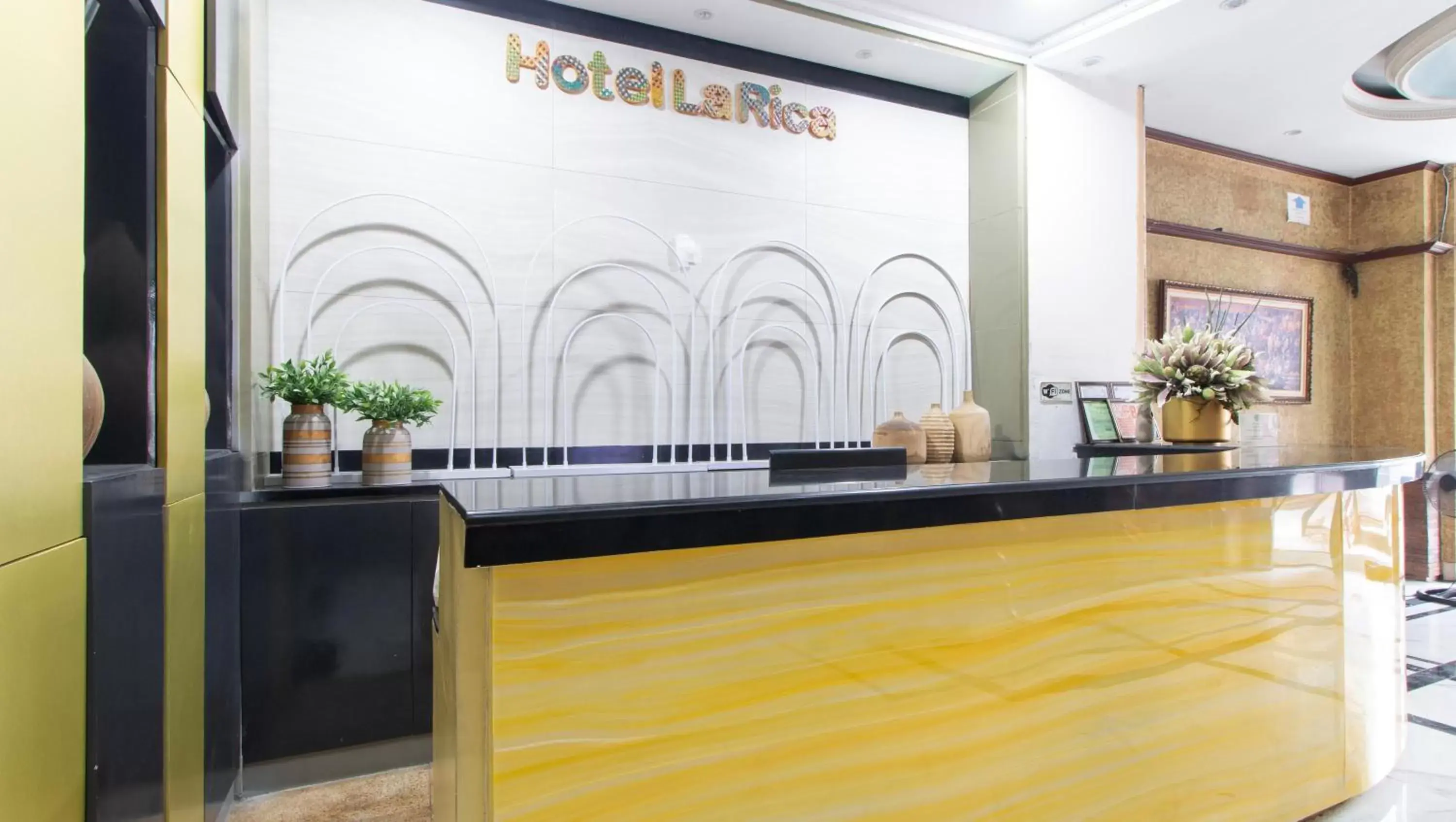 Lobby or reception in RedDoorz @ Downtown Tacloban Lobby or reception in RedDoorz @ Downtown Tacloban