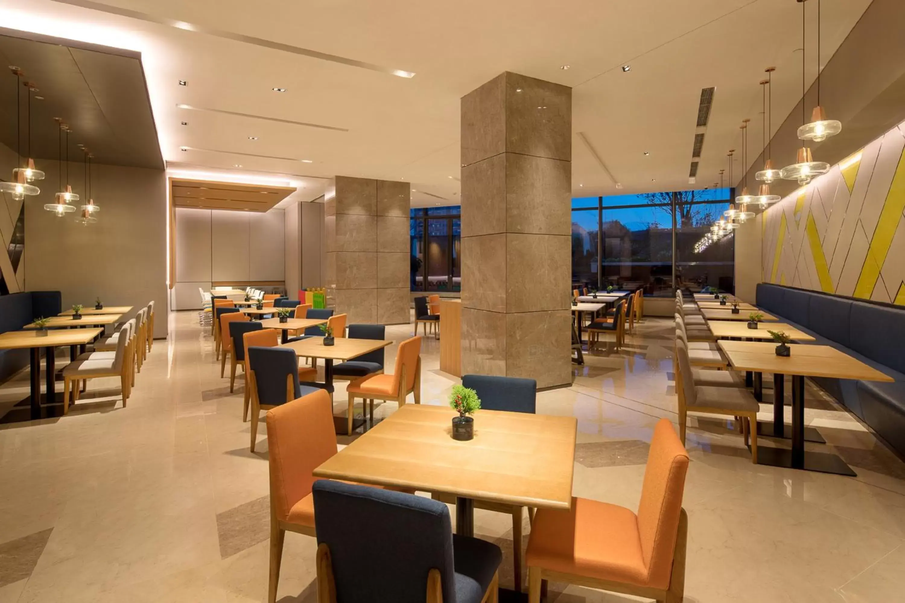 Restaurant/Places to Eat in Holiday Inn Express Suzhou New District, an IHG Hotel