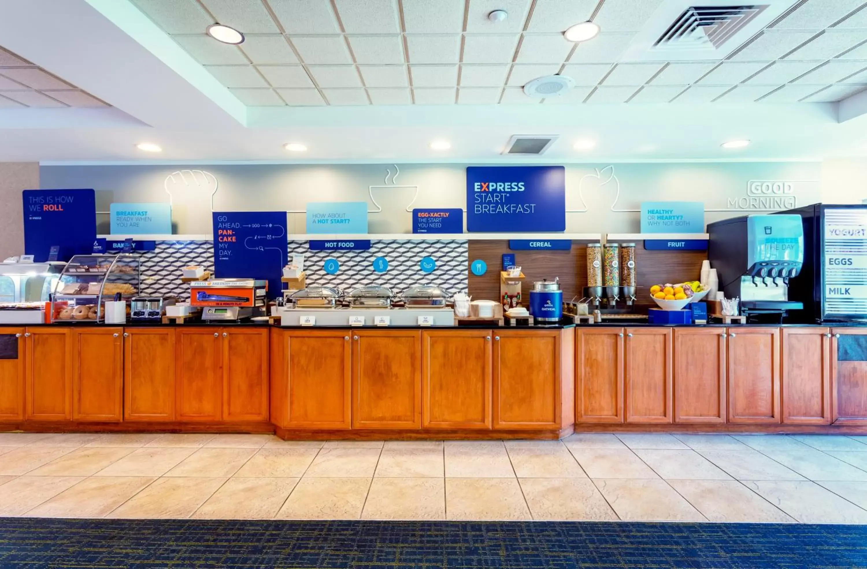 Breakfast, Restaurant/Places to Eat in Holiday Inn Express & Suites Bradenton East-Lakewood Ranch, an IHG Hotel