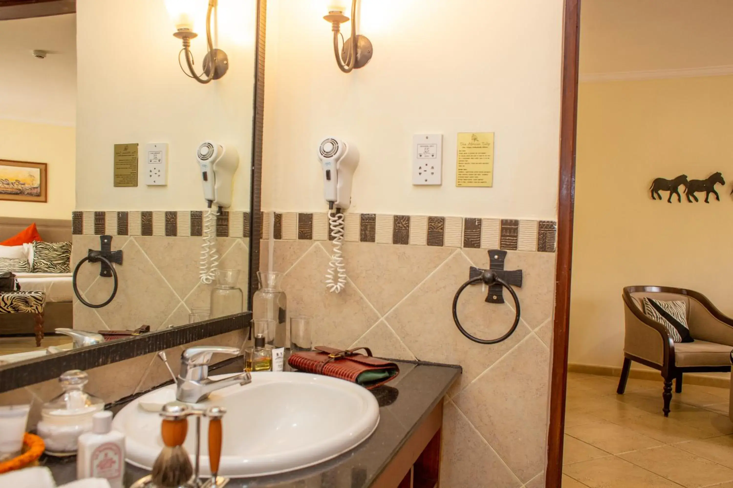 Bathroom in The African Tulip Hotel