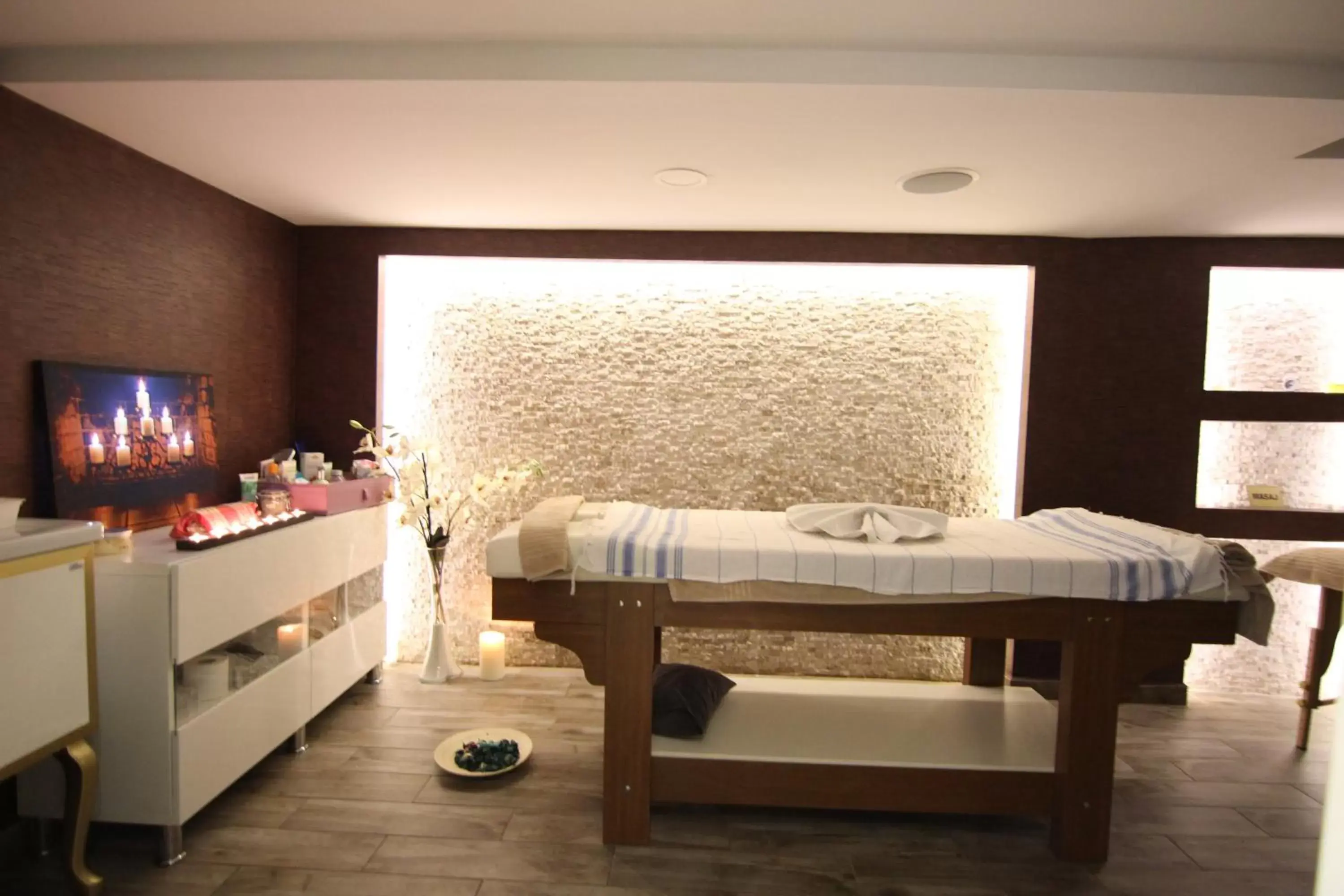 Spa and wellness centre/facilities in Diamond Royal Hotel