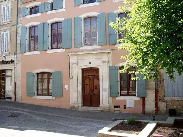 Facade/entrance, Property Building in Maison d'hôtes Payan Champier