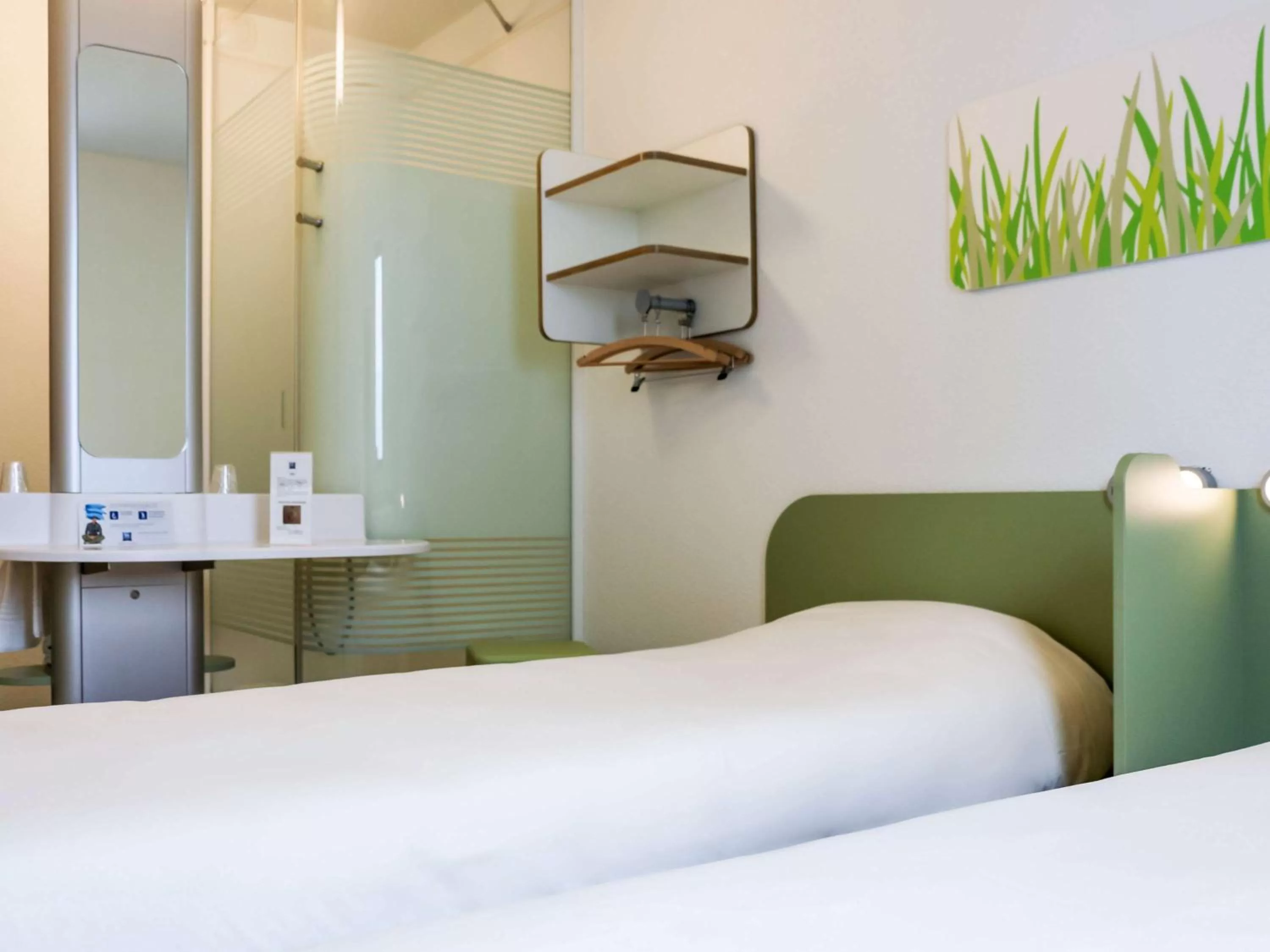 Photo of the whole room, Bed in ibis budget Castelnaudary - A61