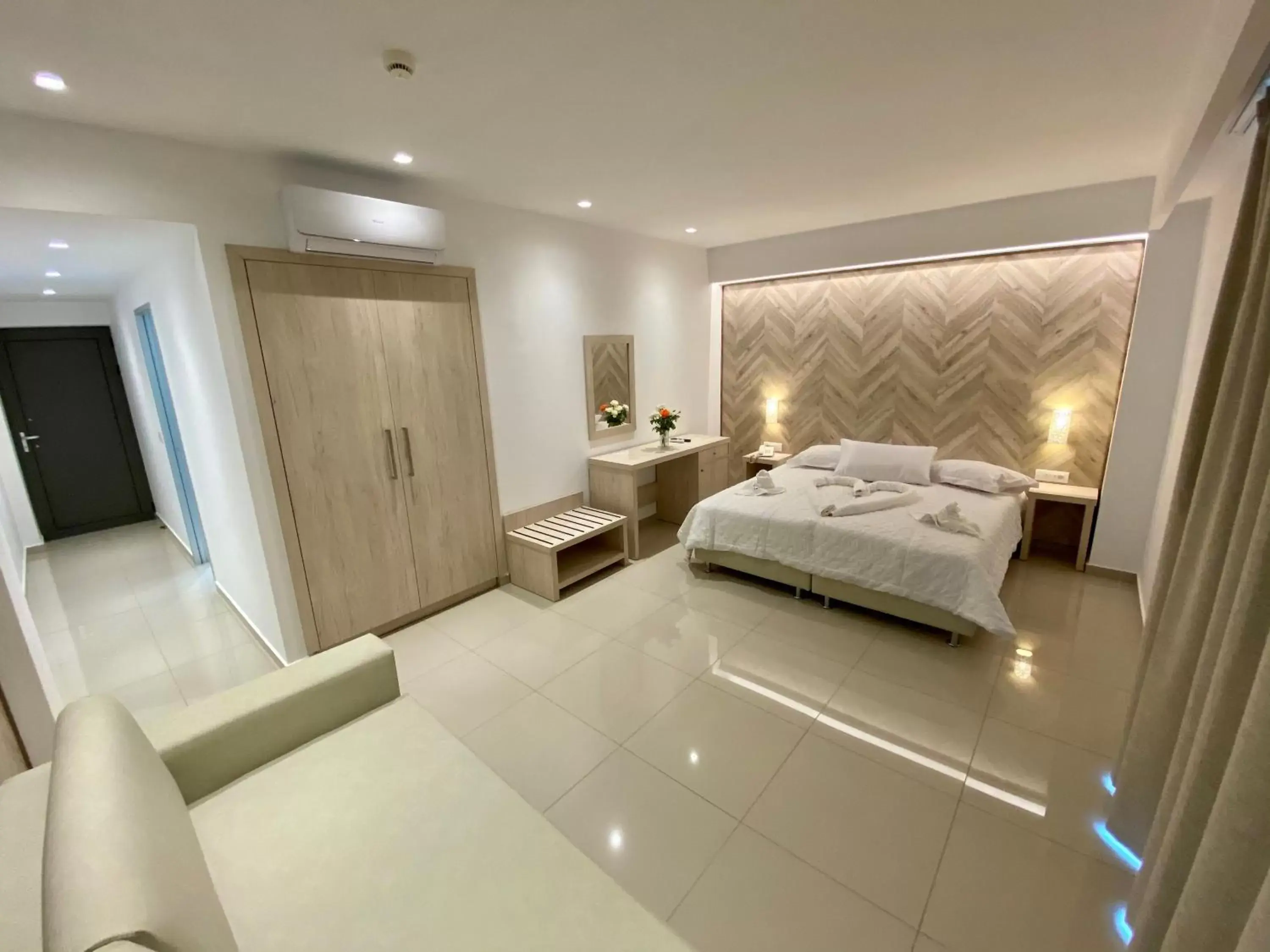 Property building, Bed in Agrelli Hotel & Suites Property building, Bed in Agrelli Hotel & Suites