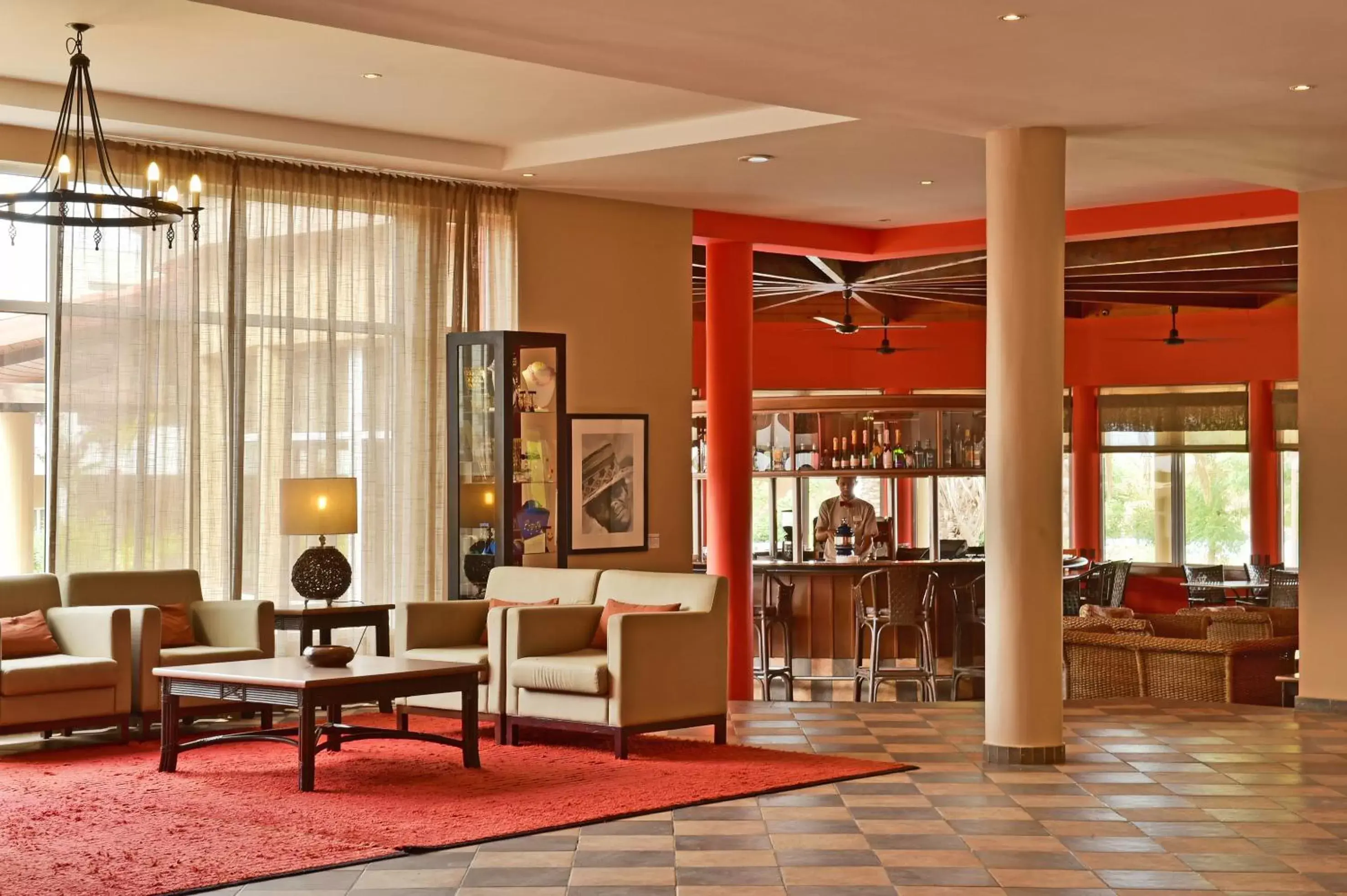 Lounge or bar, Restaurant/Places to Eat in Pestana Tropico Ocean & City Hotel