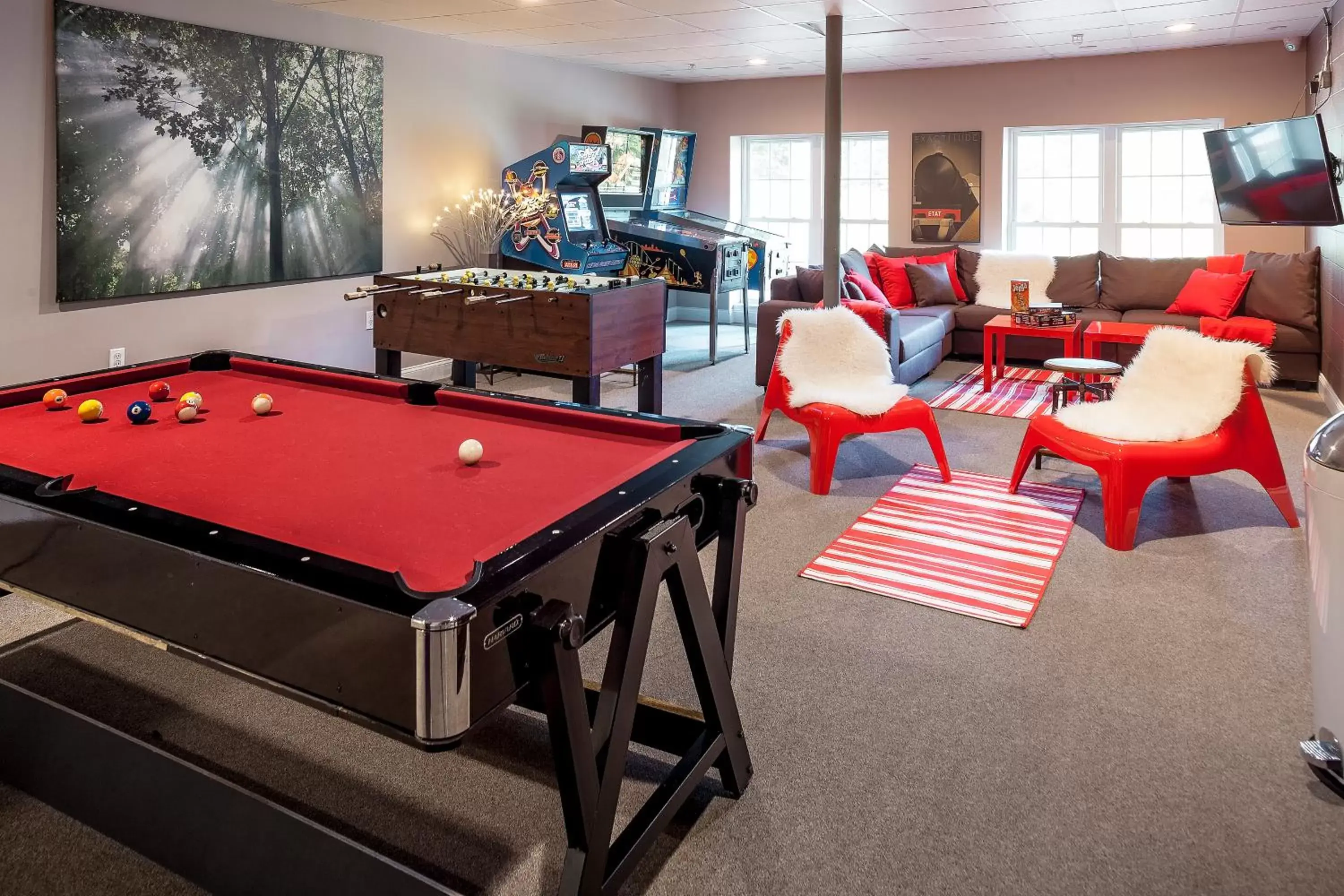 Game Room, Billiards in 506 On the River Inn Woodstock