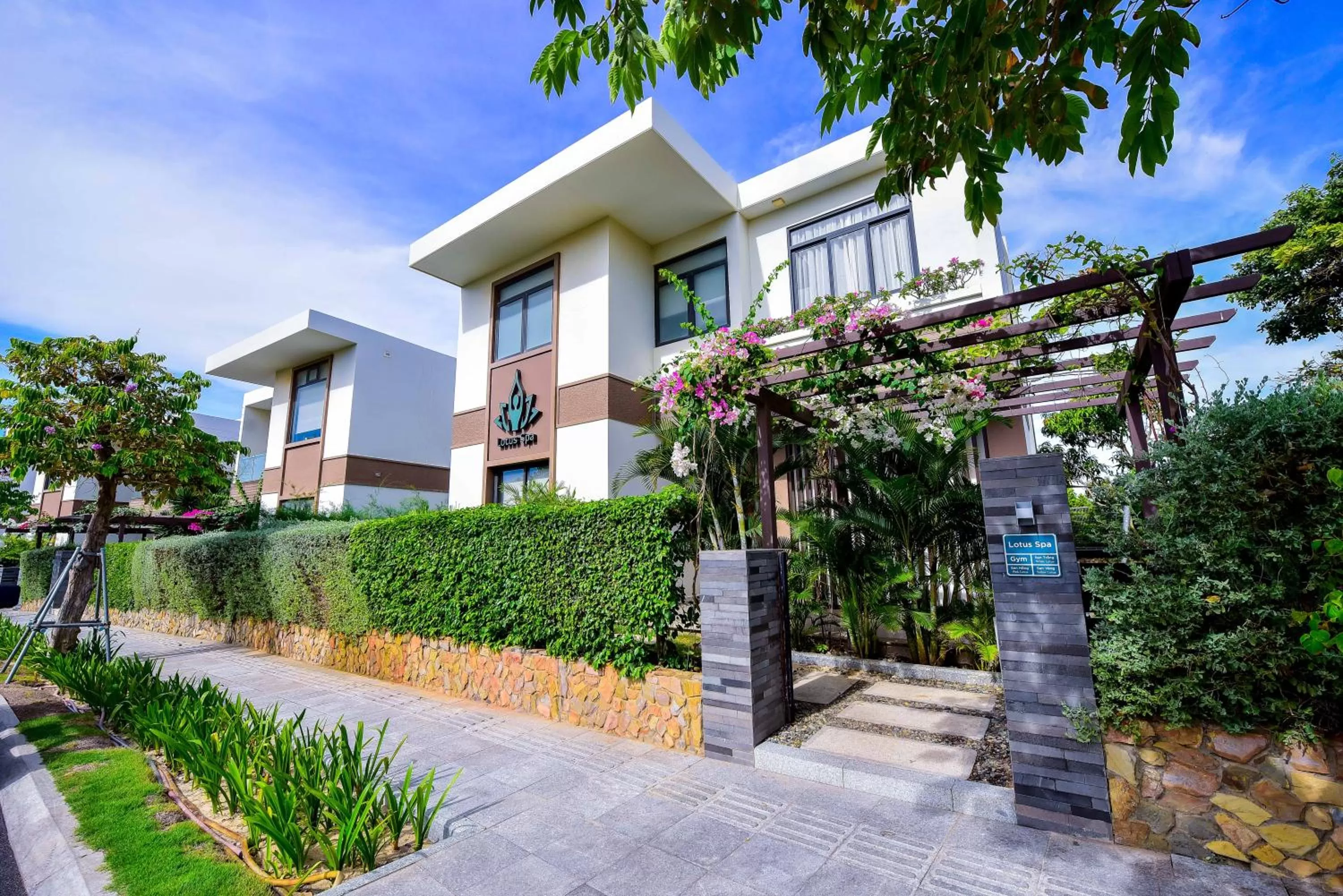 Spa and wellness centre/facilities in Wyndham Grand KN Paradise Cam Ranh