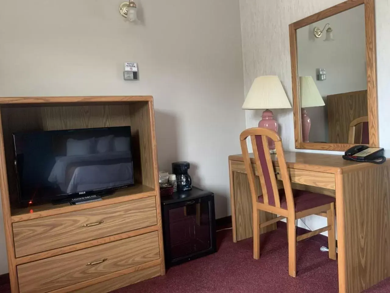 Seating Area in Bancroft Inn & Suites