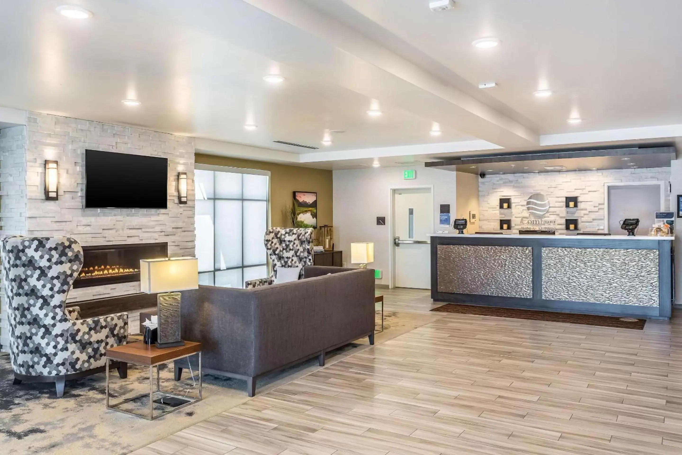 Lobby or reception in Comfort Inn & Suites Salt Lake City Airport