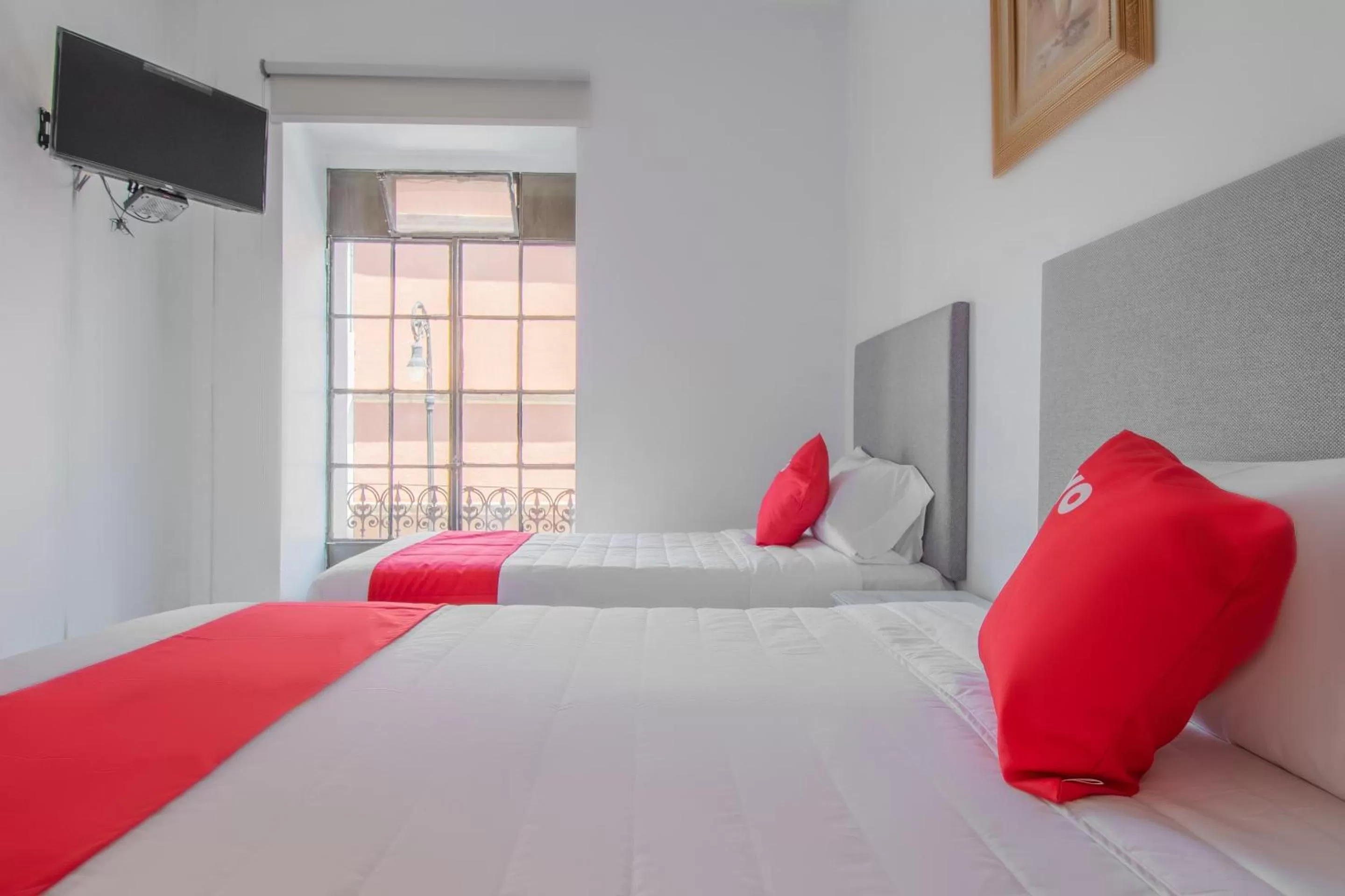 Bedroom, Bed in Hotel Imperial