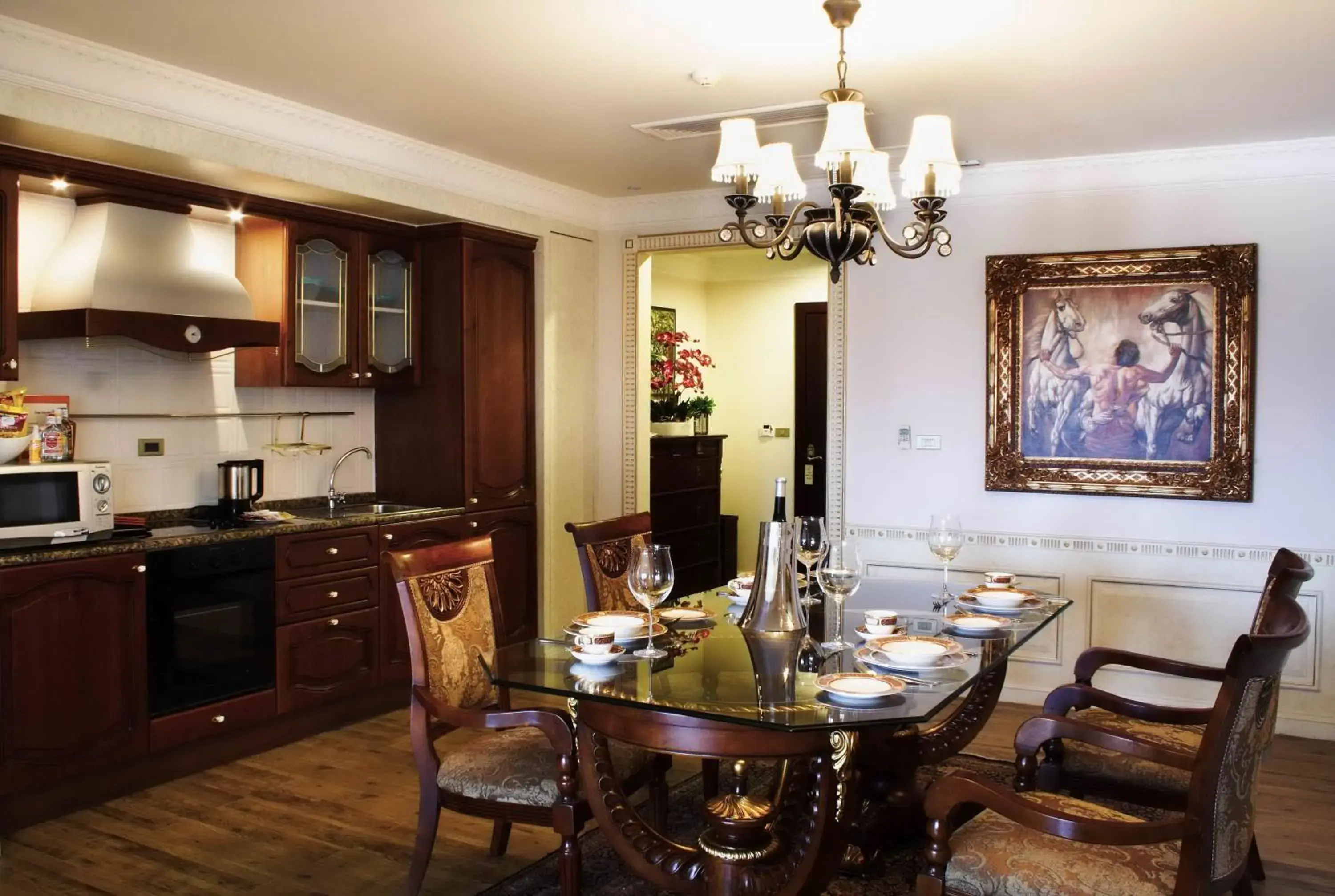 Dining Area in Four Seasons Place Hotel