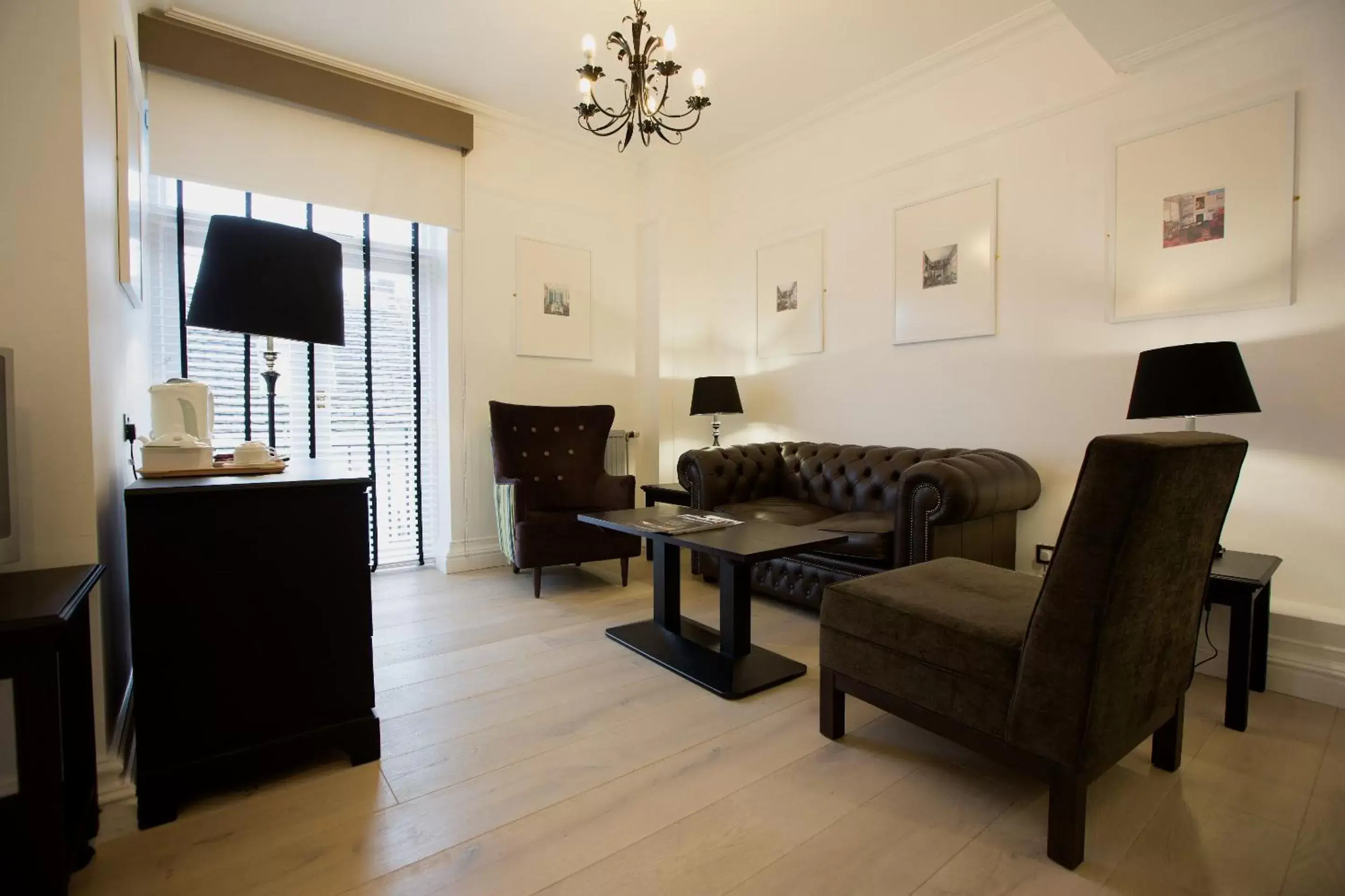 Living room, Seating Area in The White Hart Hotel Lincoln