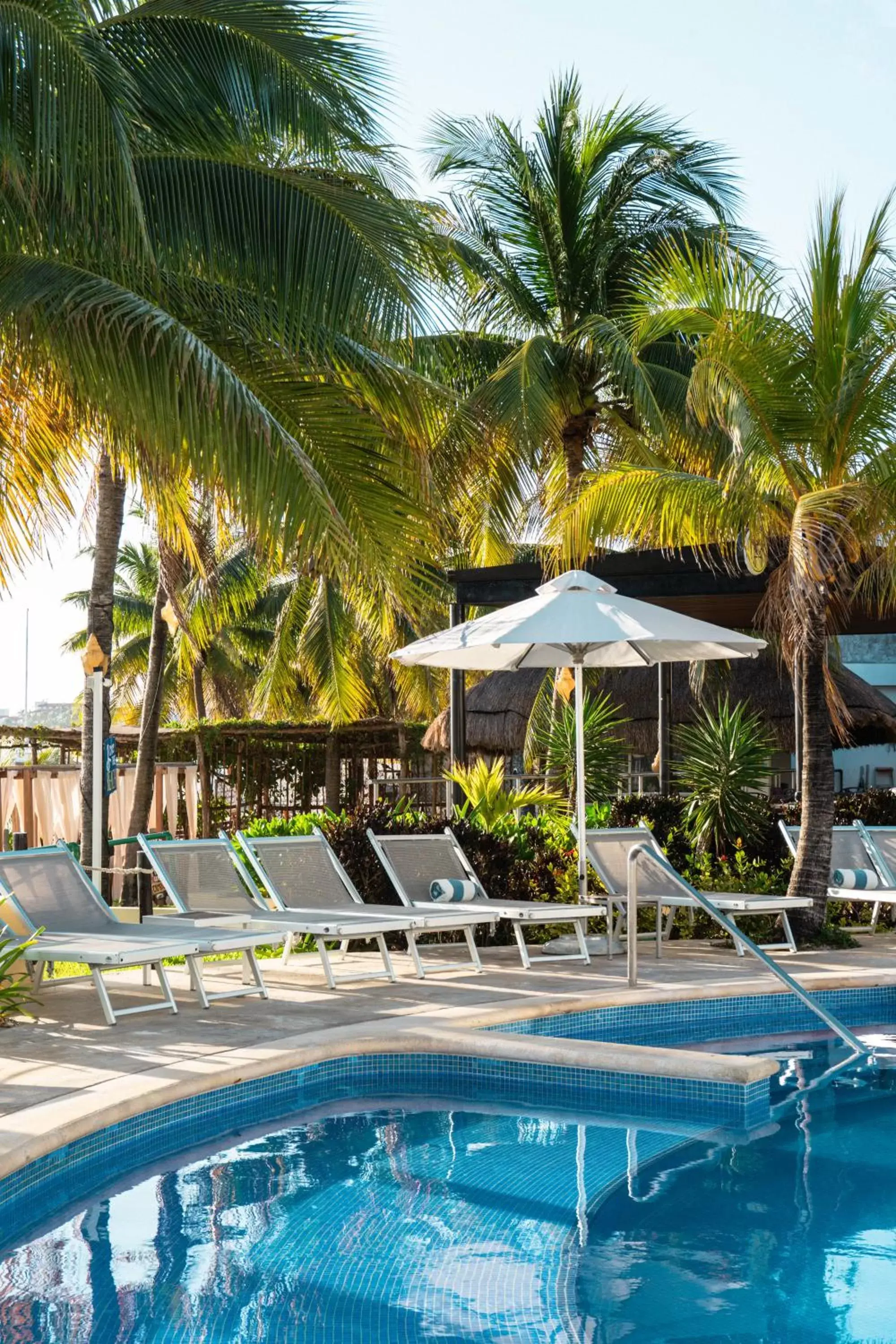 Swimming Pool in Cancun Bay Resort - All Inclusive