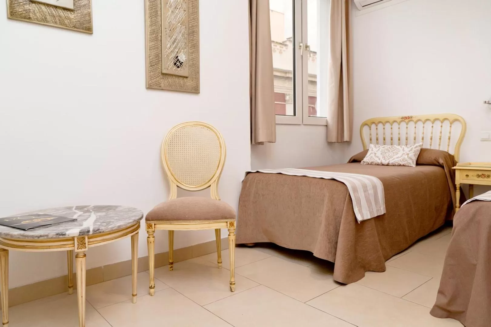 Bedroom, Bed in Hotel Marítimo Urban