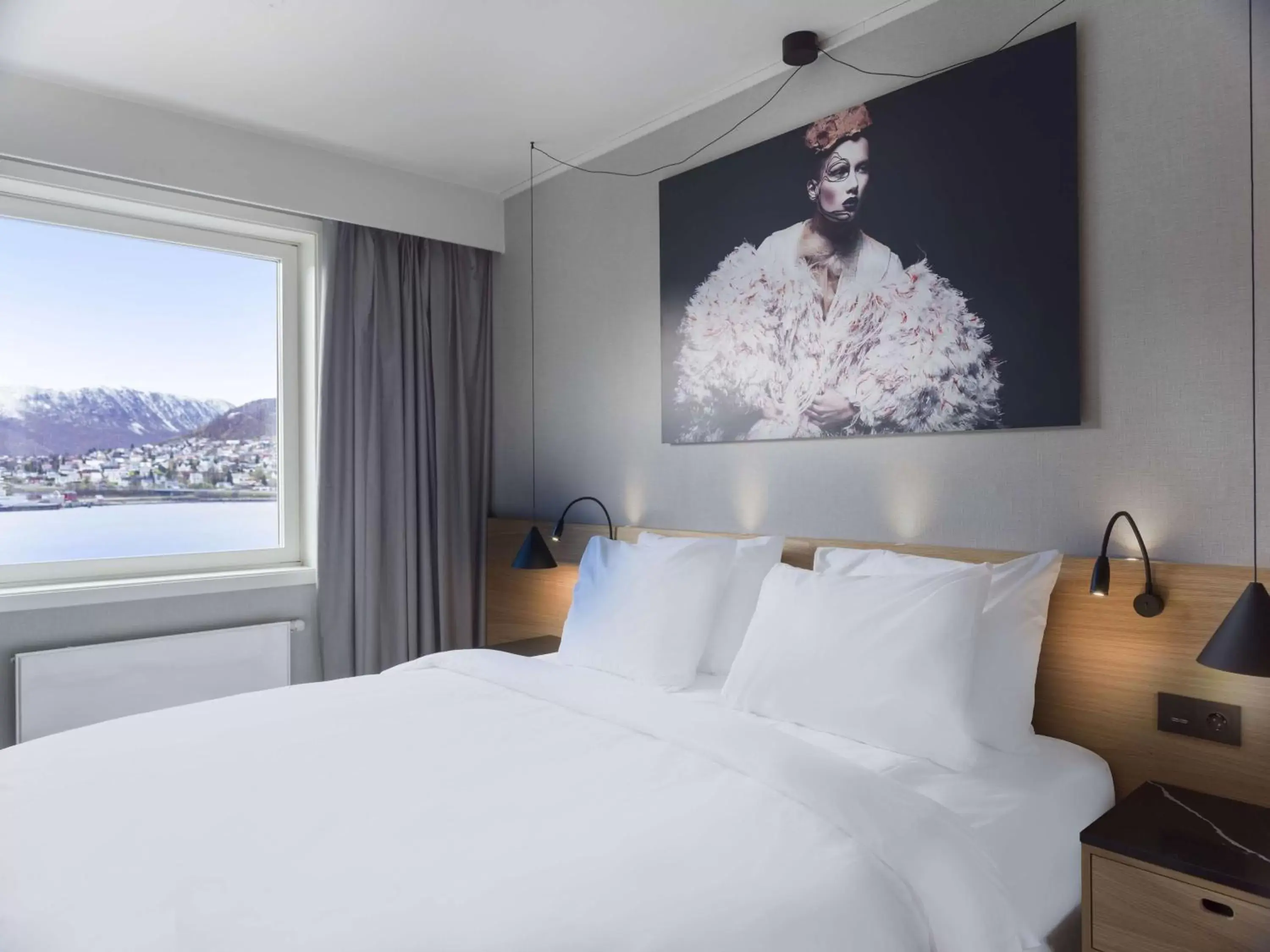 Photo of the whole room, Bed in Radisson Blu Hotel Tromsø