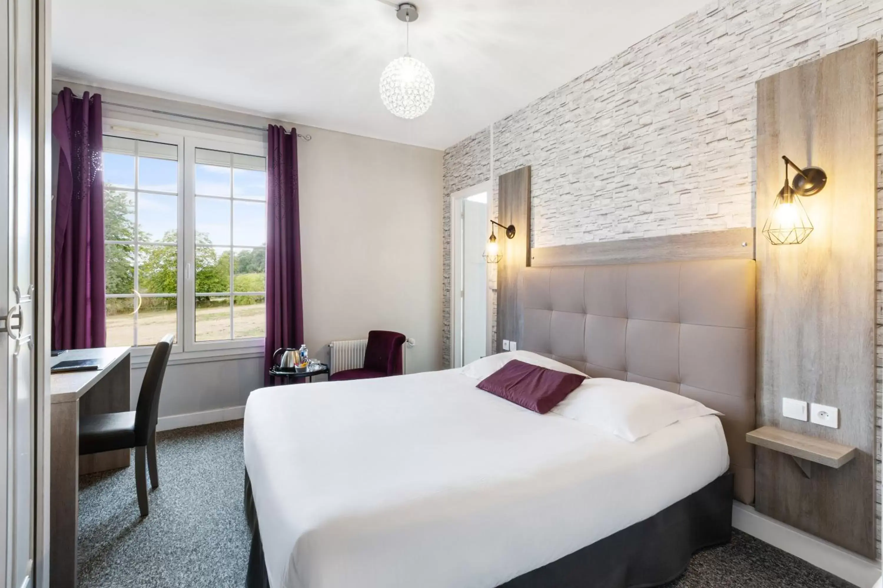 Bed in Sure Hotel by Best Western Port Jérome - Le Havre