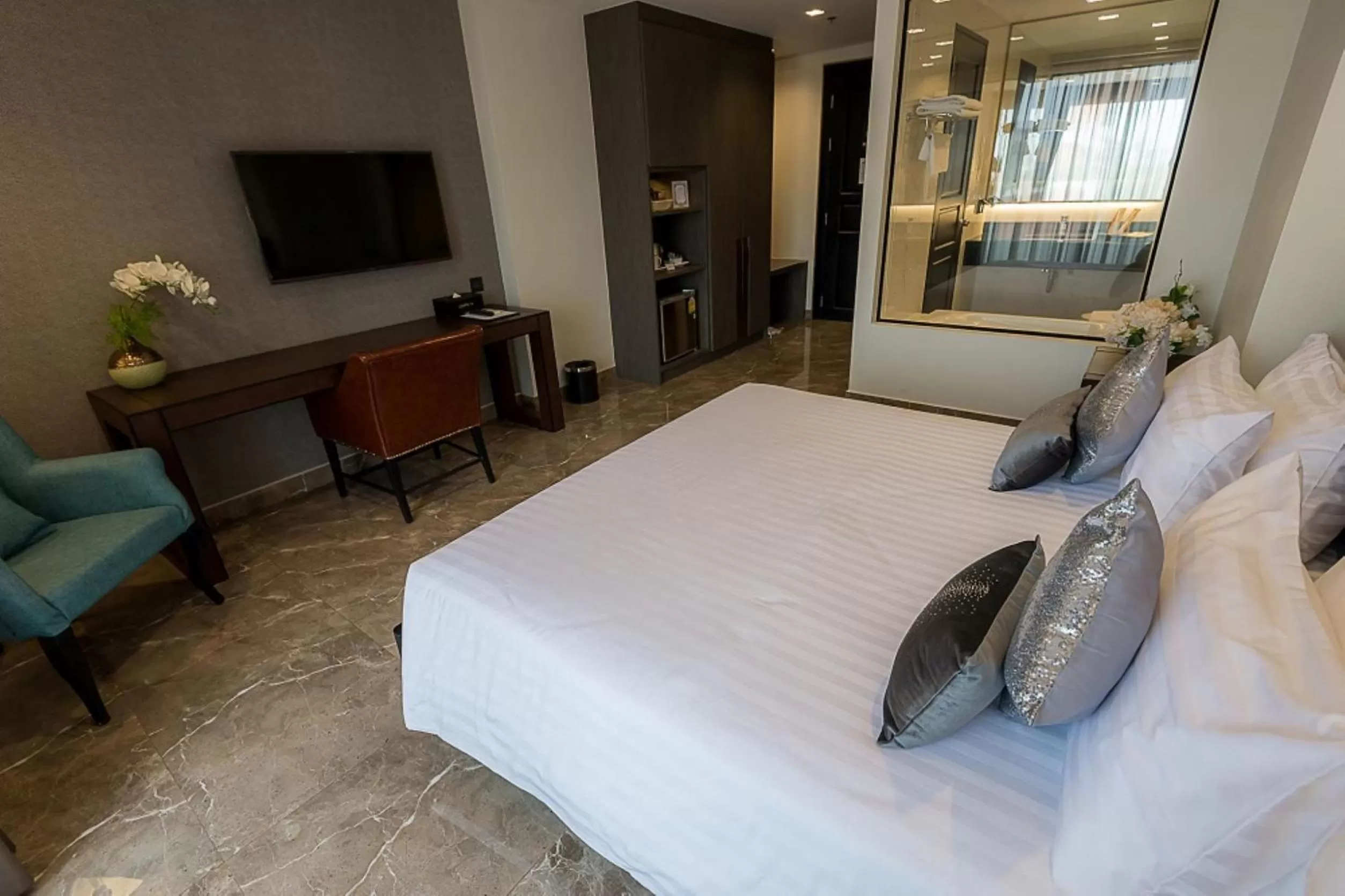 TV and multimedia, Bed in SN Connx - SHA Plus