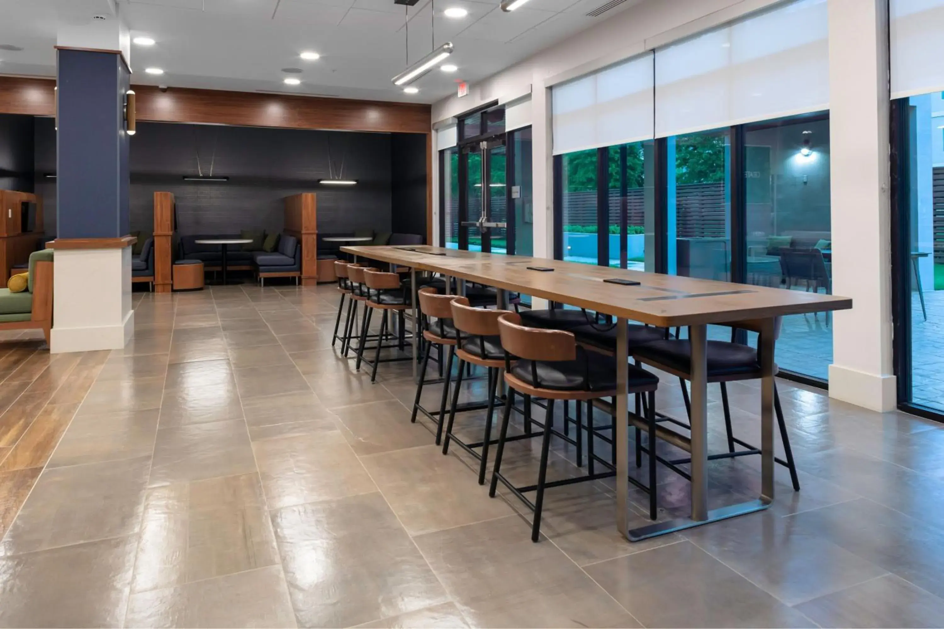 Lobby or reception in Courtyard by Marriott Memphis East/Galleria