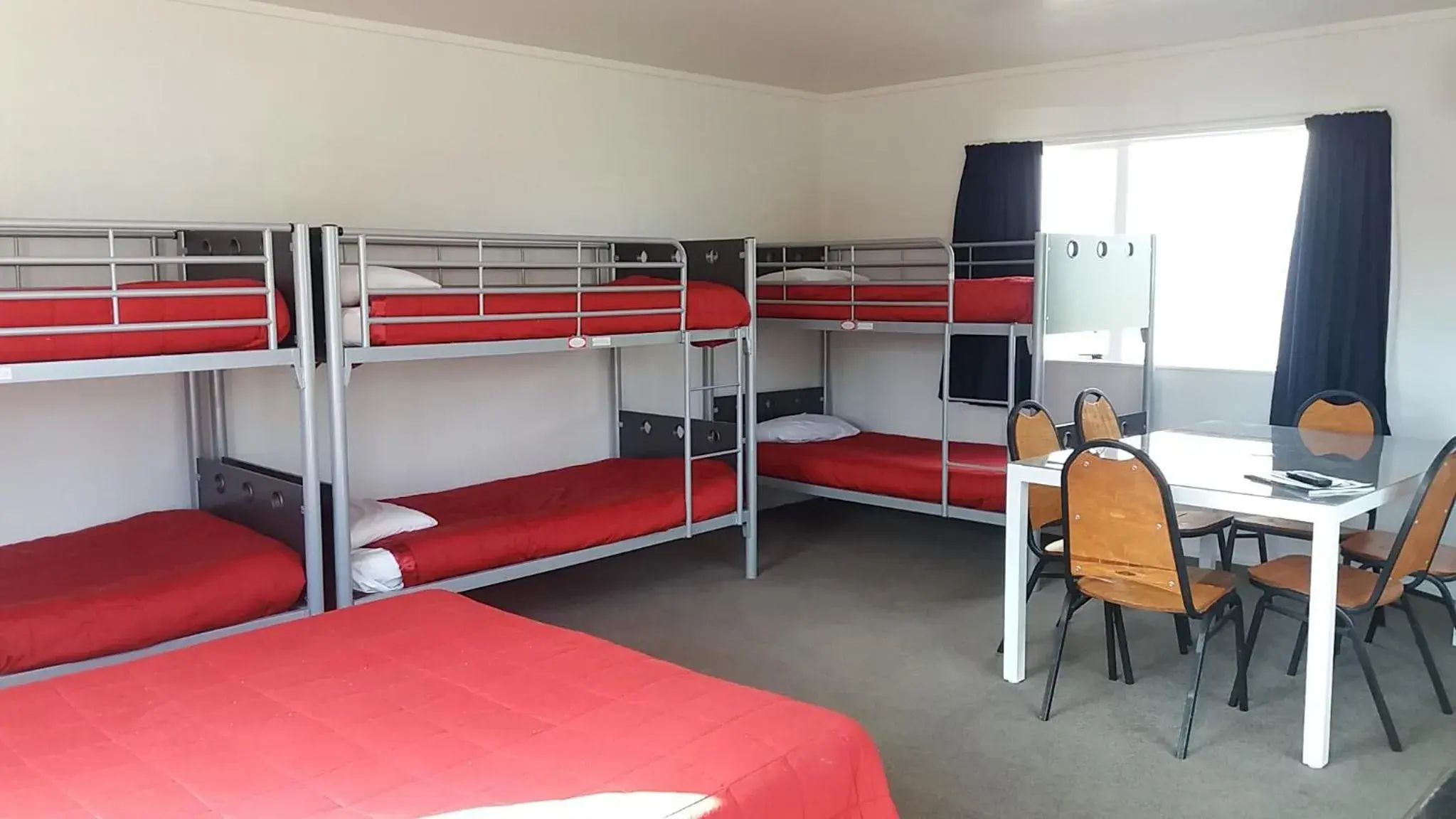 Bed, Bunk Bed in All Seasons Holiday Park Hotel