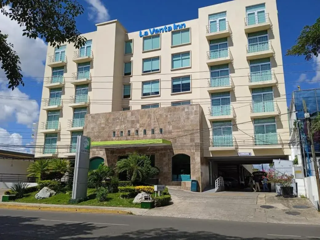 Property Building in Hotel La Venta Inn Villahermosa