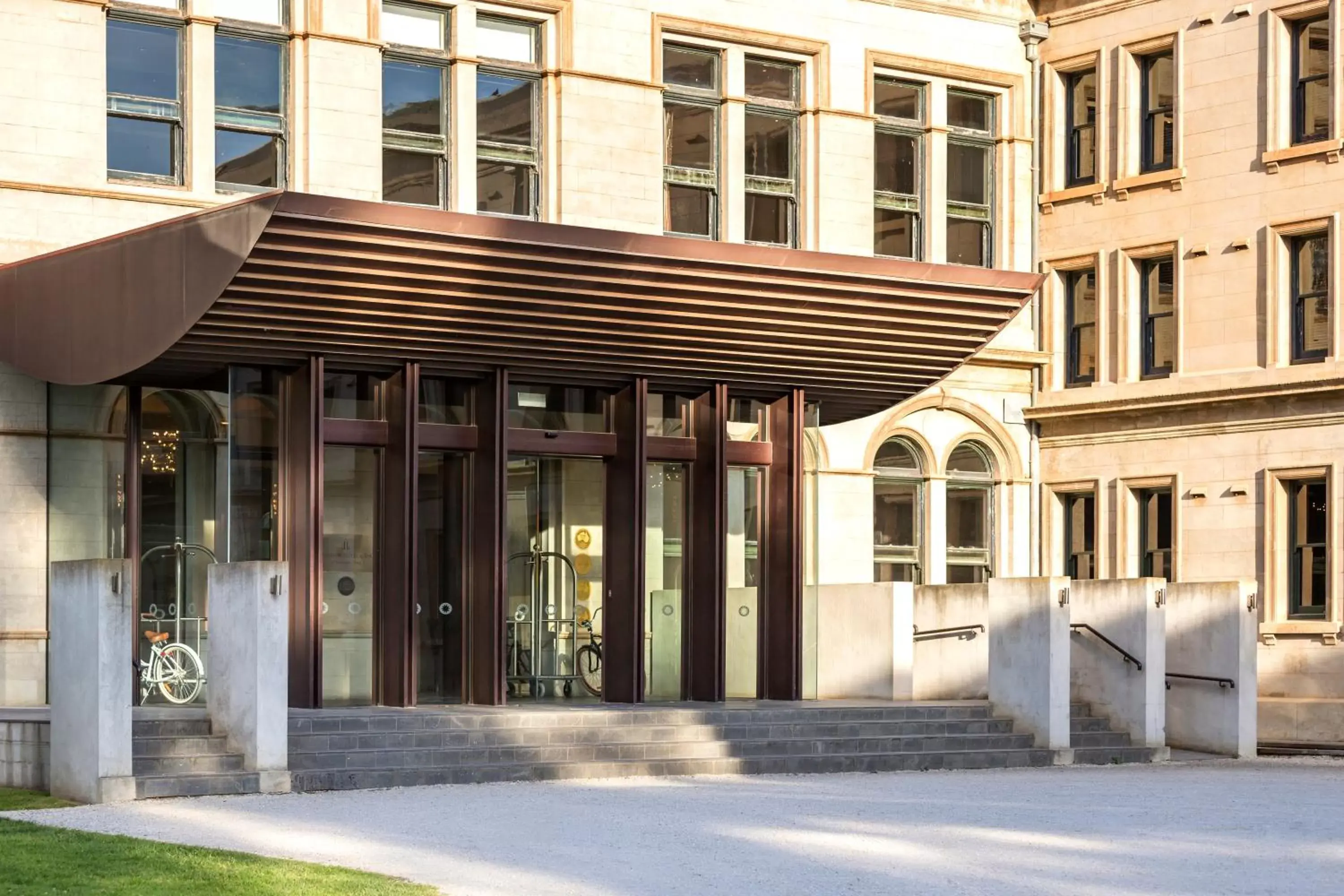 Facade/entrance in Lancemore Mansion Hotel Werribee Park Facade/entrance in Lancemore Mansion Hotel Werribee Park