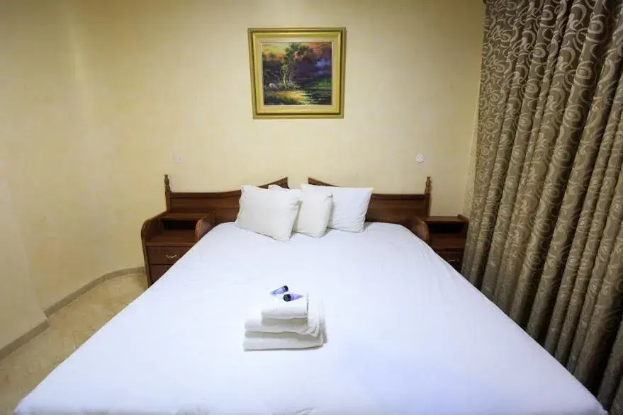 Other, Bed in Hashimi Hotel