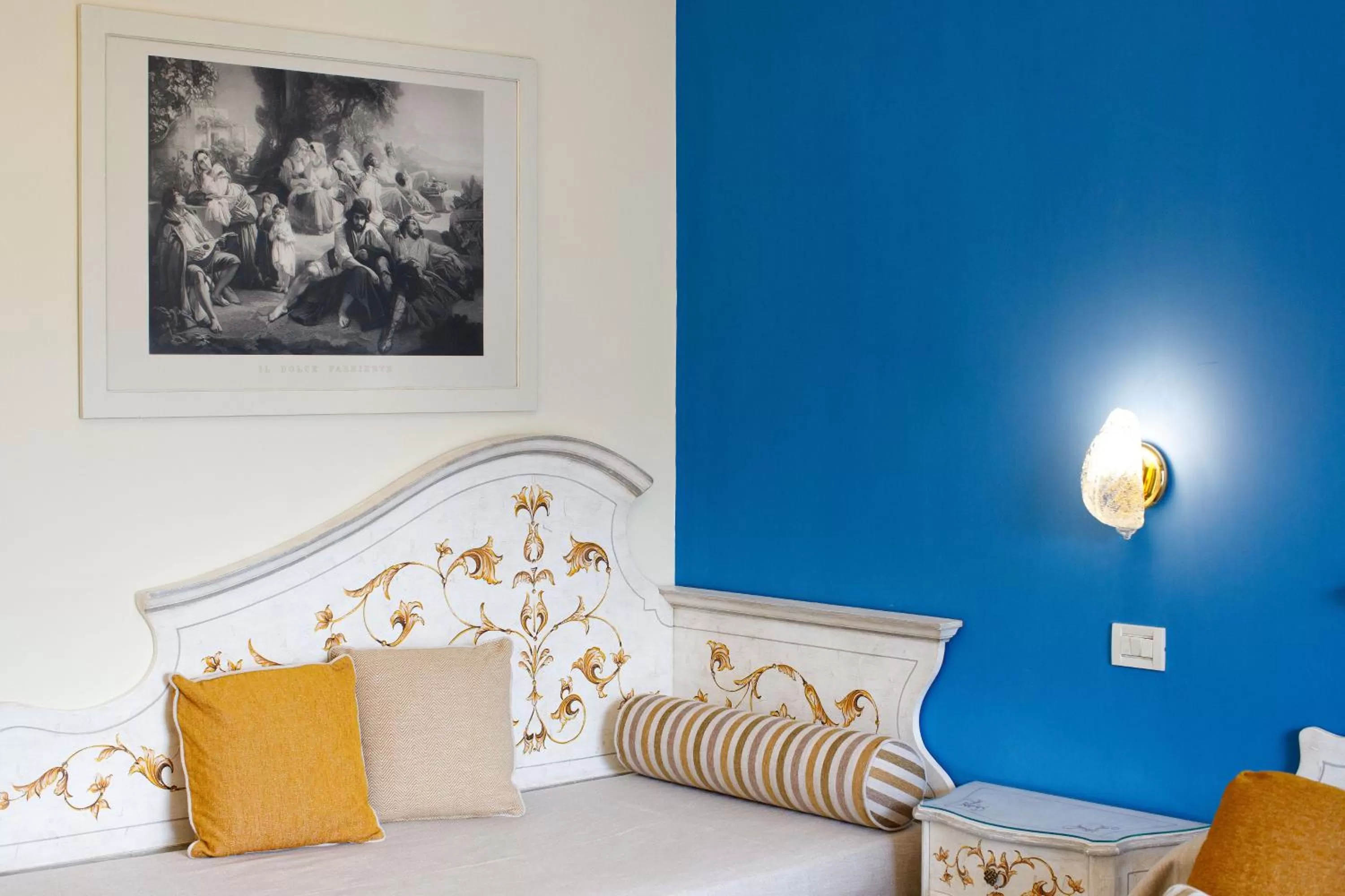 Bed in Hotel Zi' Teresa