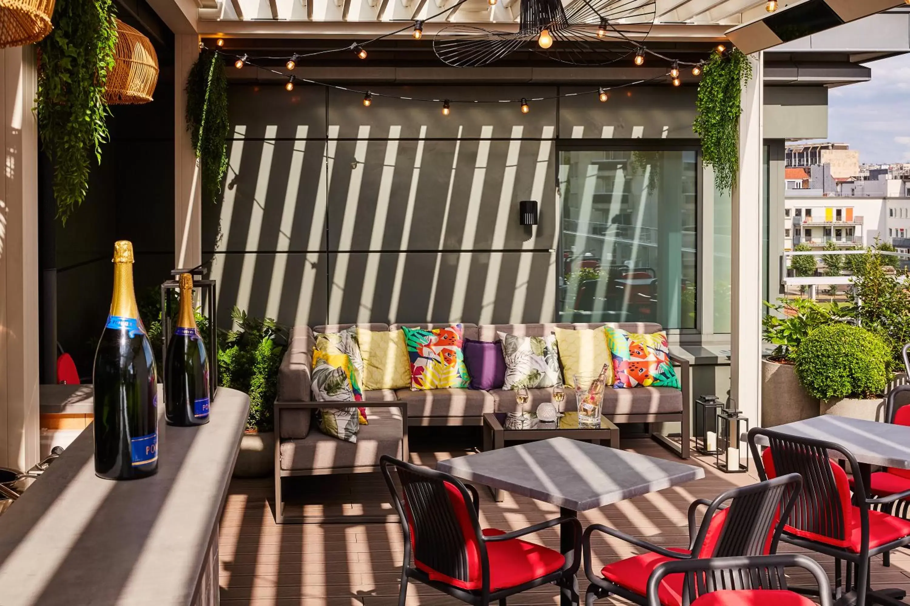 Balcony/Terrace, Restaurant/Places to Eat in Sofitel Brussels Europe