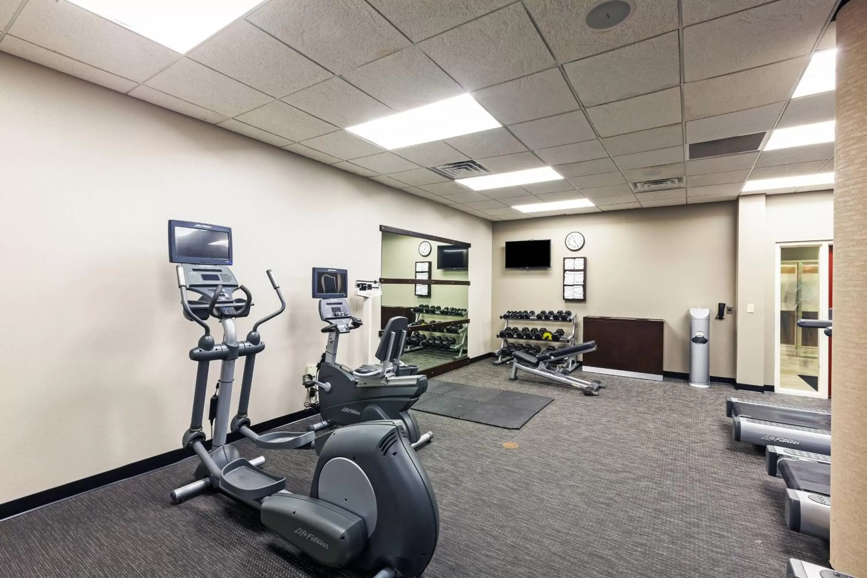 Fitness centre/facilities, Fitness Center/Facilities in Courtyard by Marriott Tulsa Woodland Hills