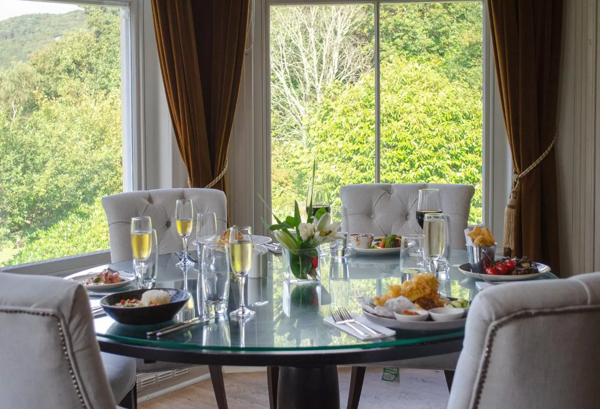 Dining area, Restaurant/Places to Eat in Royal Victoria Hotel Snowdonia