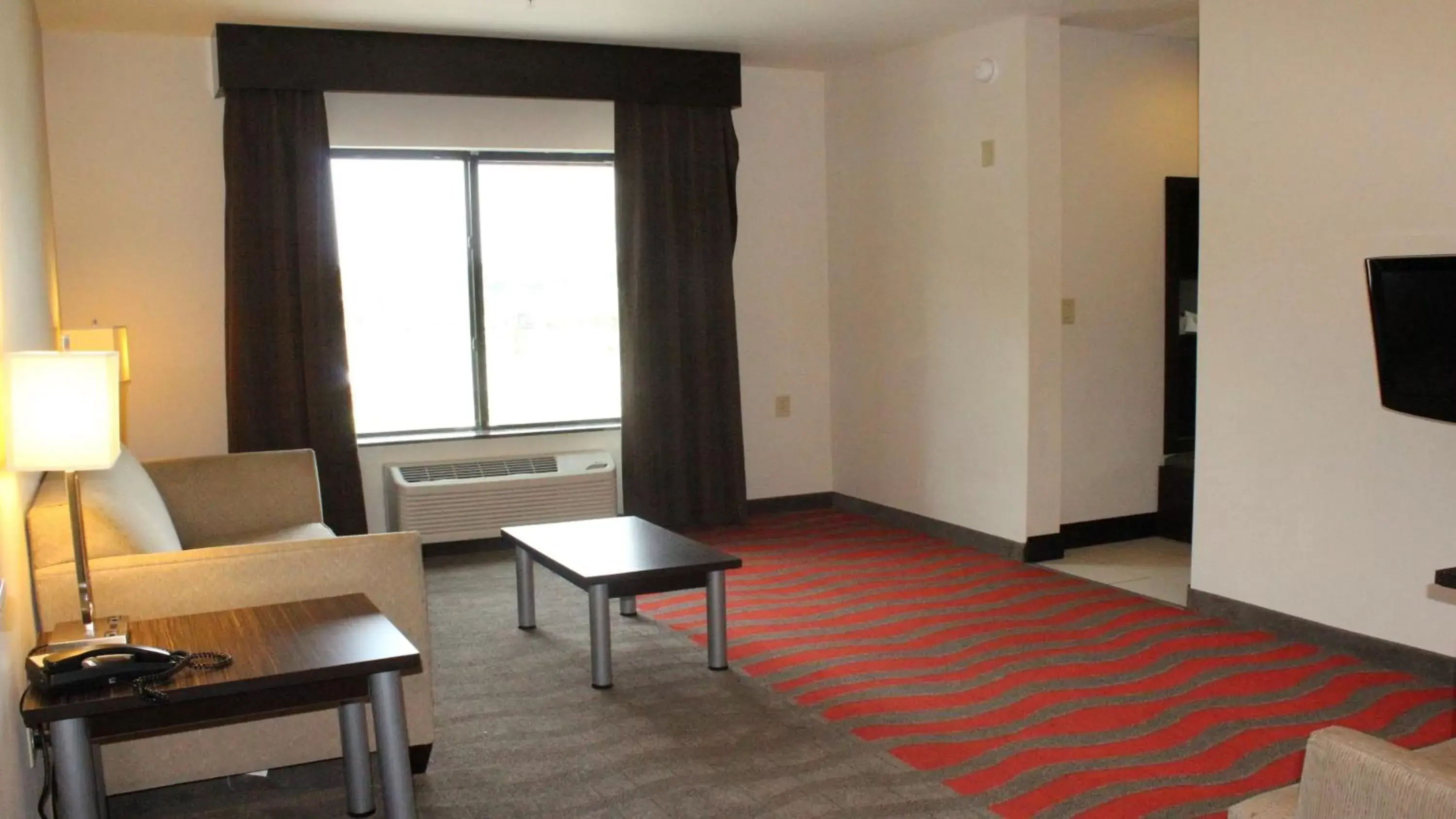 Photo of the whole room, Seating Area in Holiday Inn Express Hotels & Suites Rockingham West, an IHG Hotel