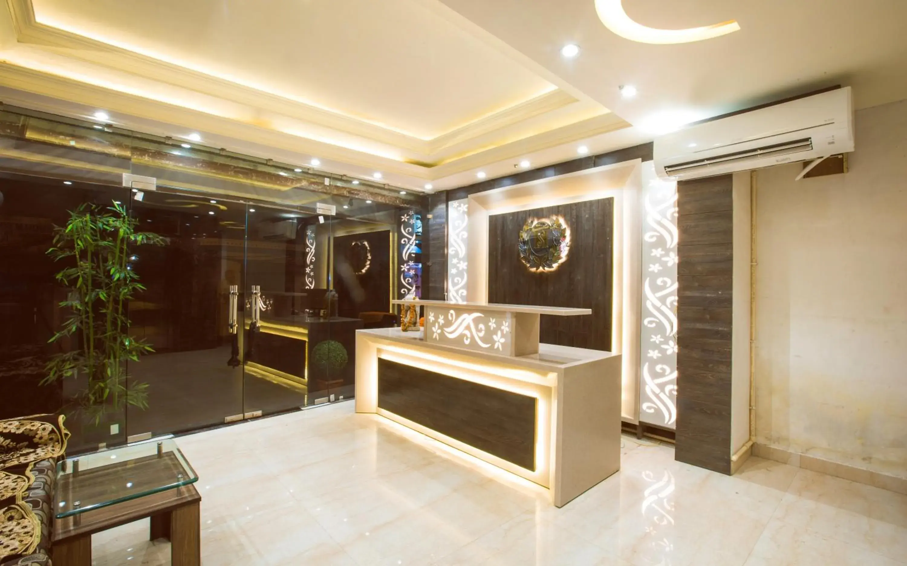 Lobby/Reception in Hotel Shivaay Grand