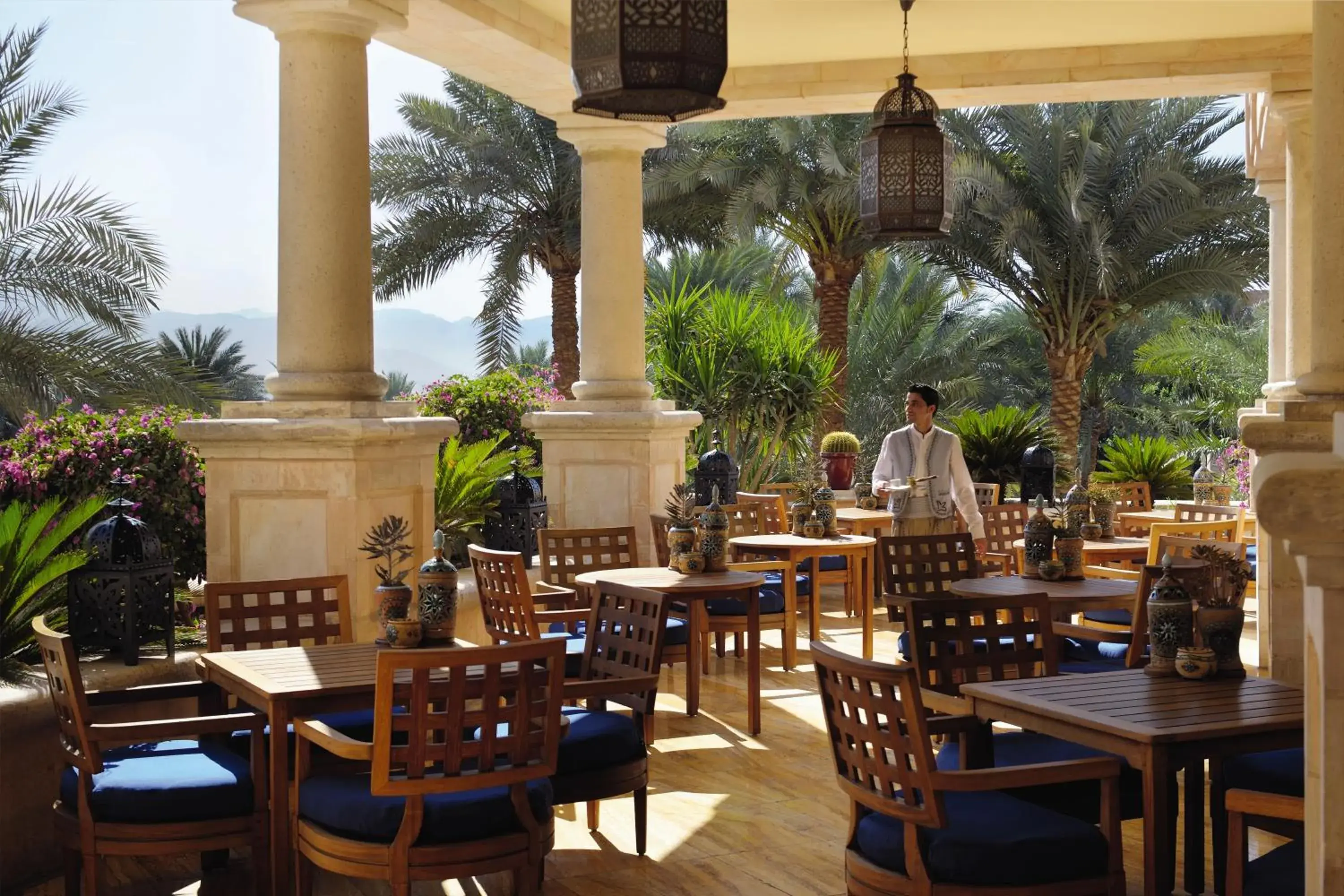 Staff, Restaurant/Places to Eat in Movenpick Resort & Residences Aqaba