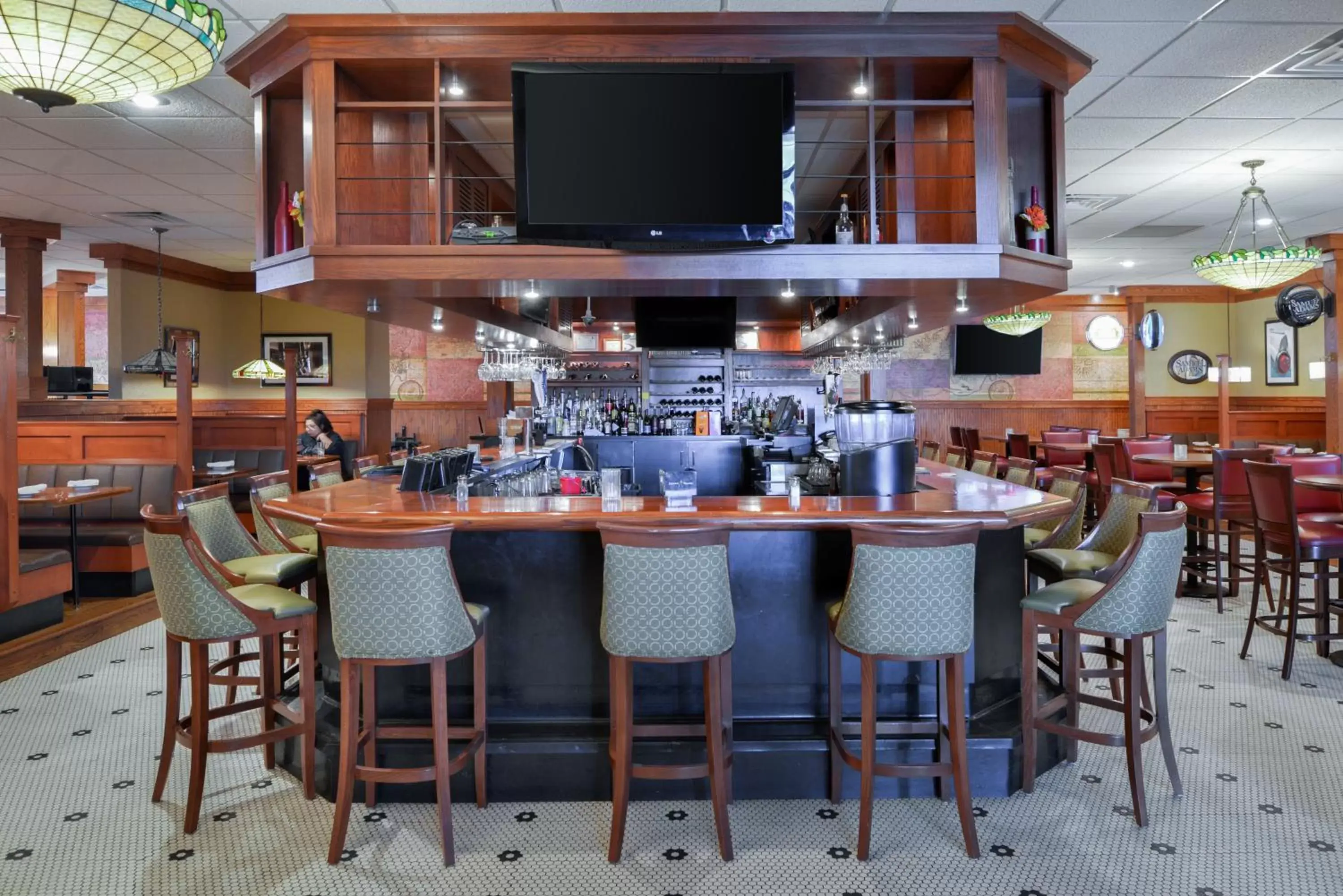 Lounge or bar, Restaurant/Places to Eat in Best Western Kelly Inn - Yankton