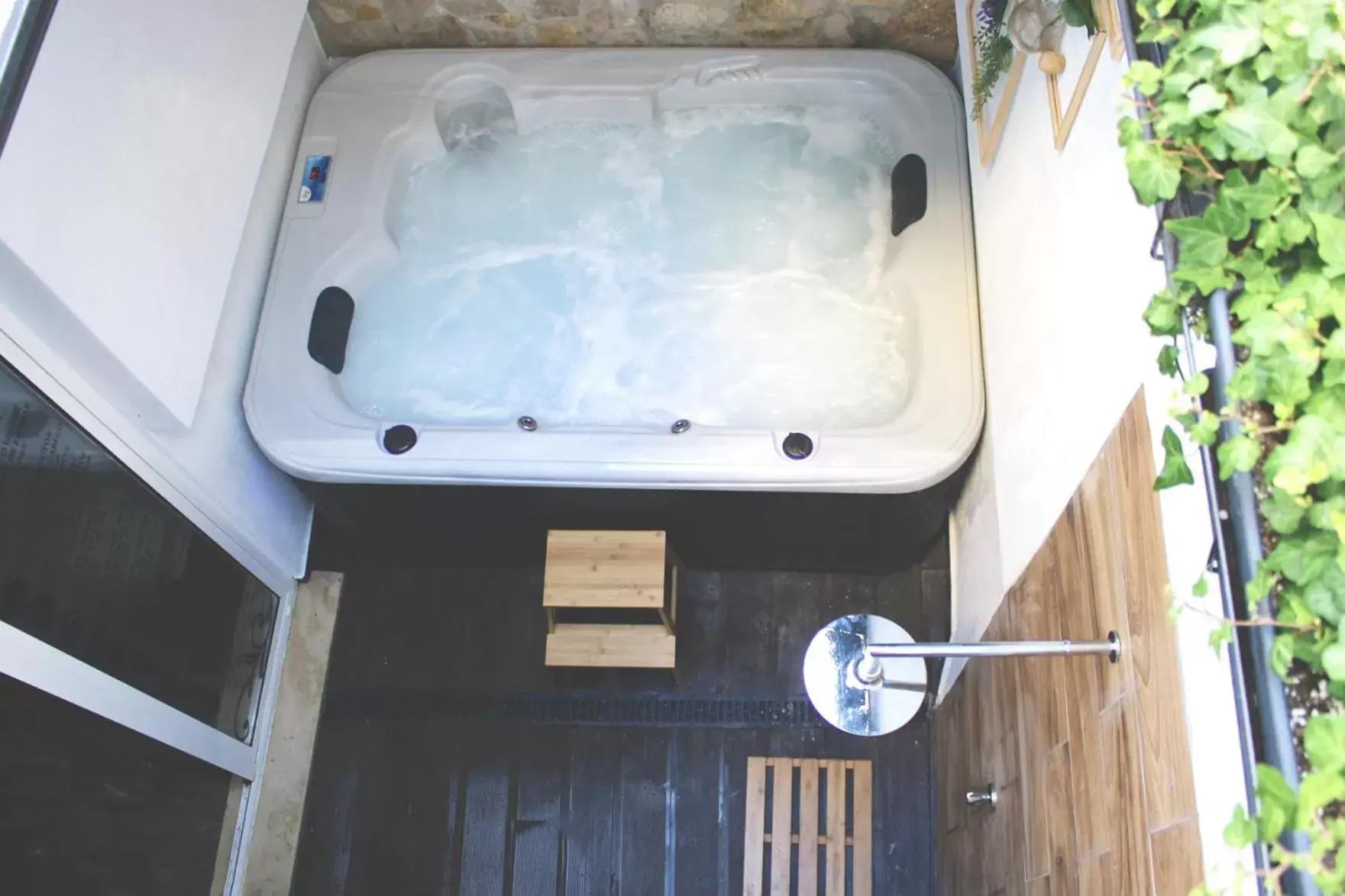 Hot Tub in Casa Do Campo