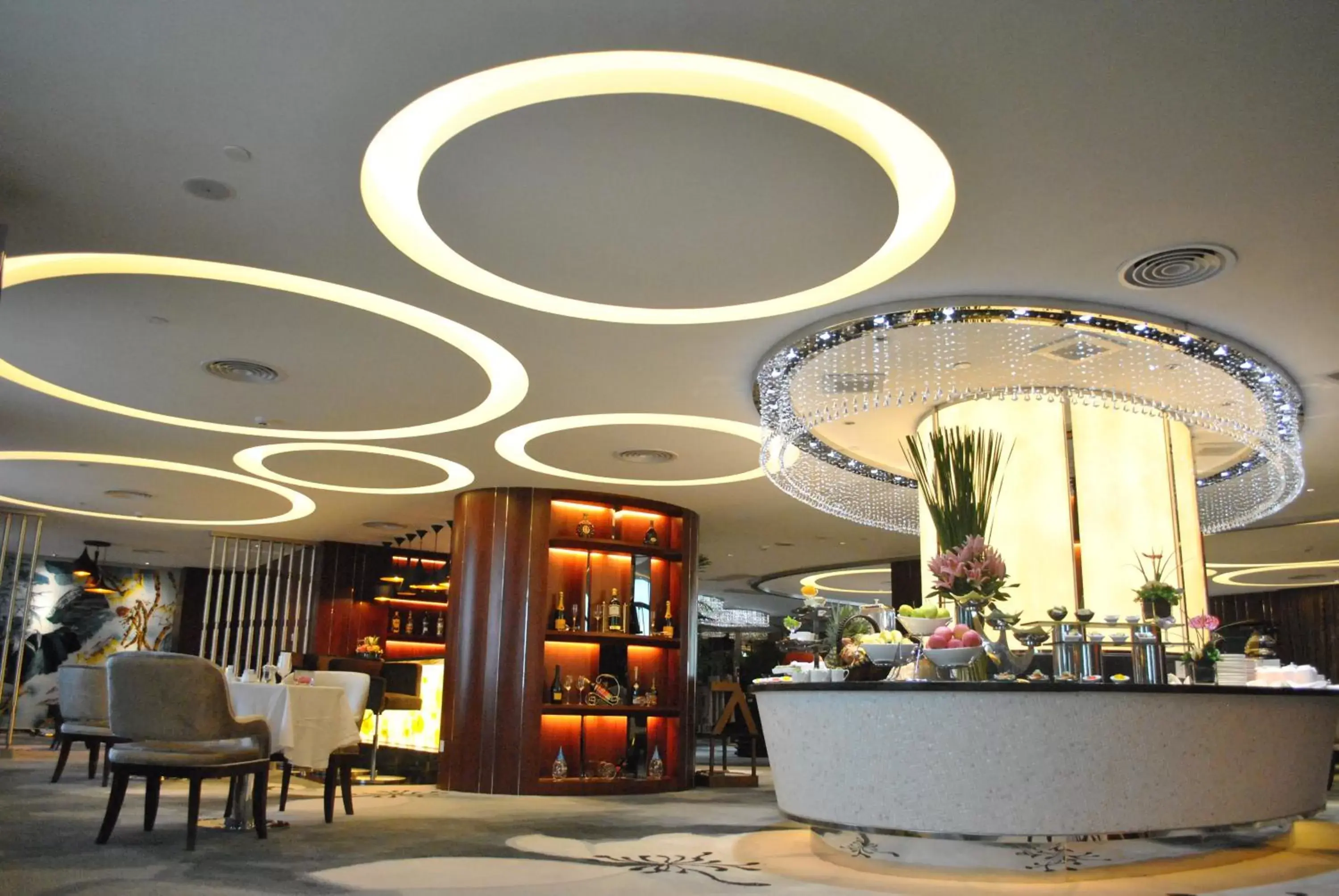 Lounge or bar, Restaurant/Places to Eat in Crowne Plaza Foshan, an IHG Hotel - Exclusive bus stations for HKSAR round-trips