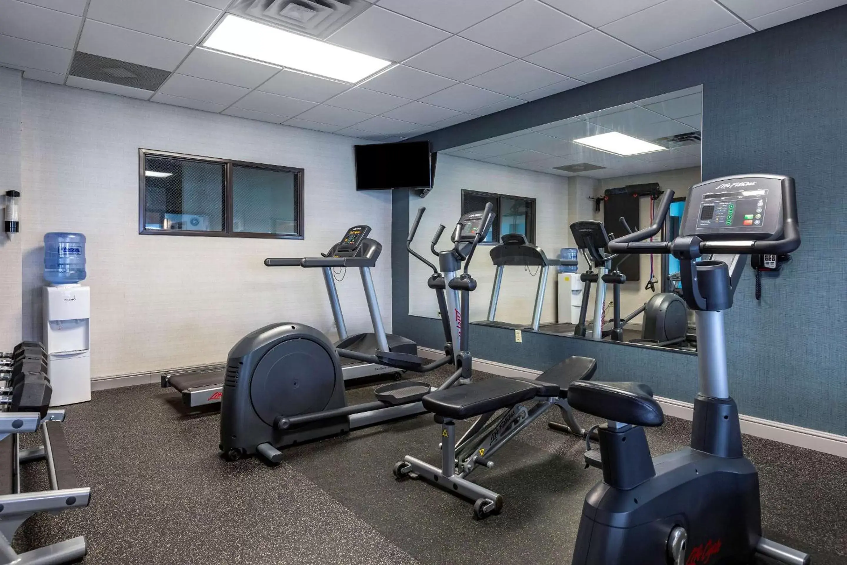 Activities, Fitness Center/Facilities in Comfort Inn & Suites Grand Blanc-Flint
