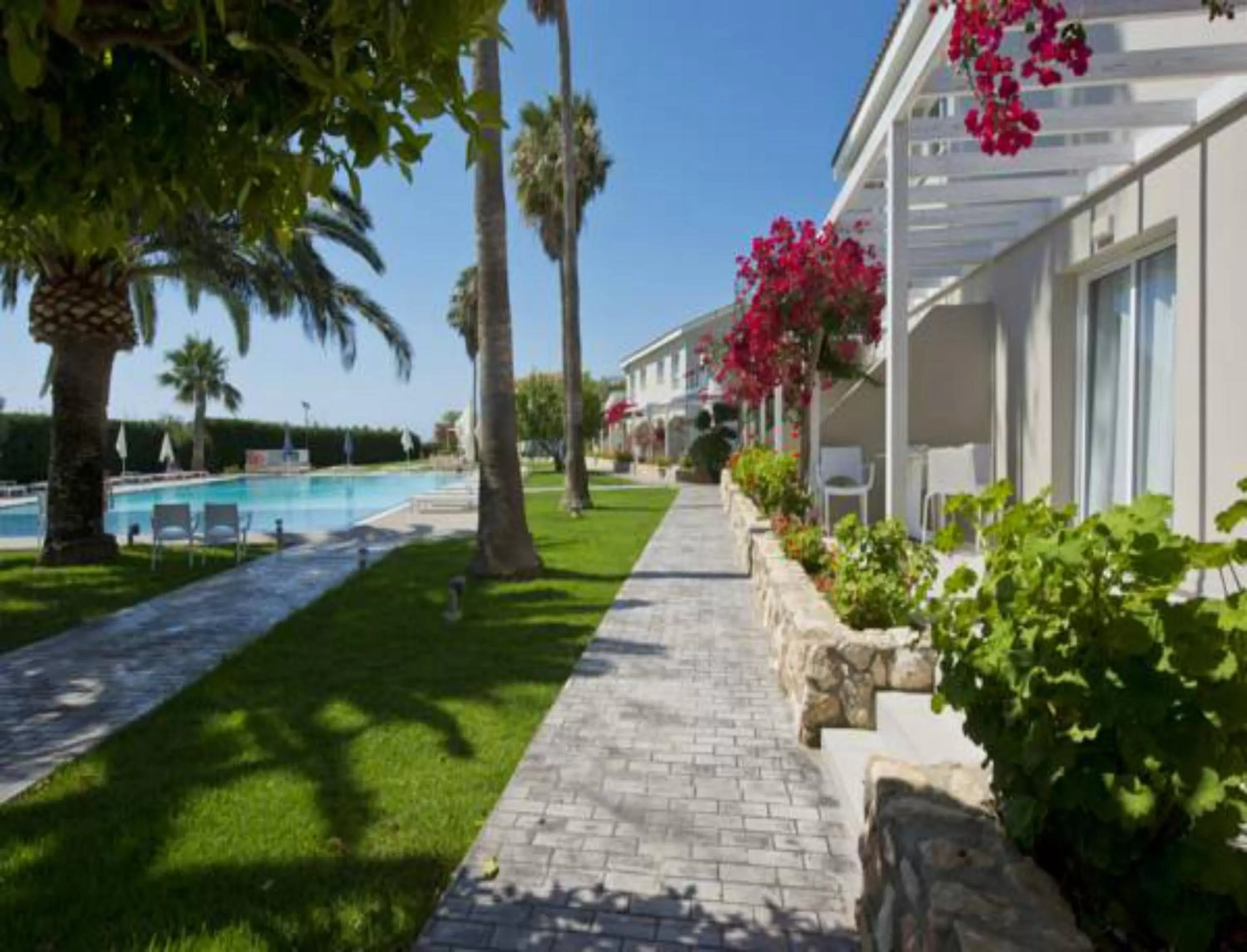 Garden in Mon Repos Hotel