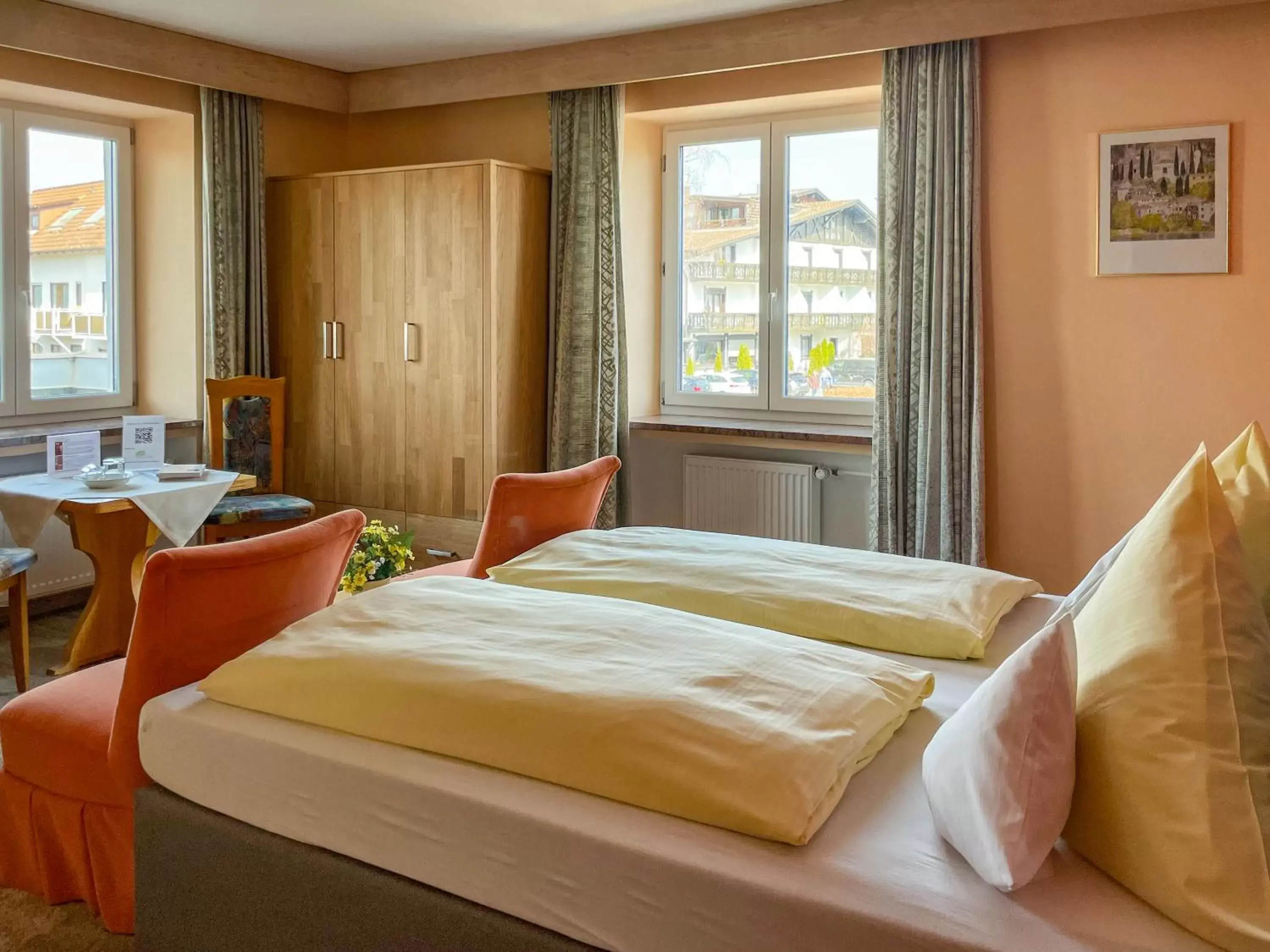 Photo of the whole room, Bed in Kneipp-Kurhotel Emilie