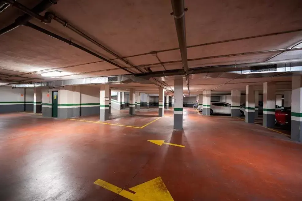 APARTAMENTOS GENOVA PARQUESOL-Parking Gratuito